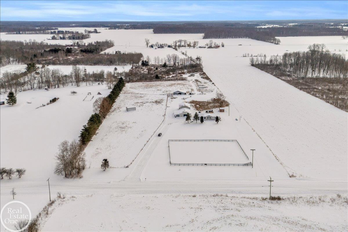 7677 Hewitt Road, MI 48006 — Photo 35