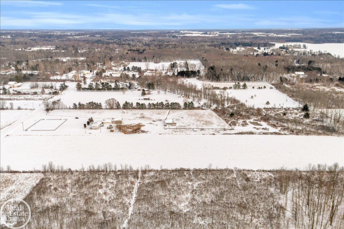 7677 Hewitt Road, MI 48006 — Photo 39