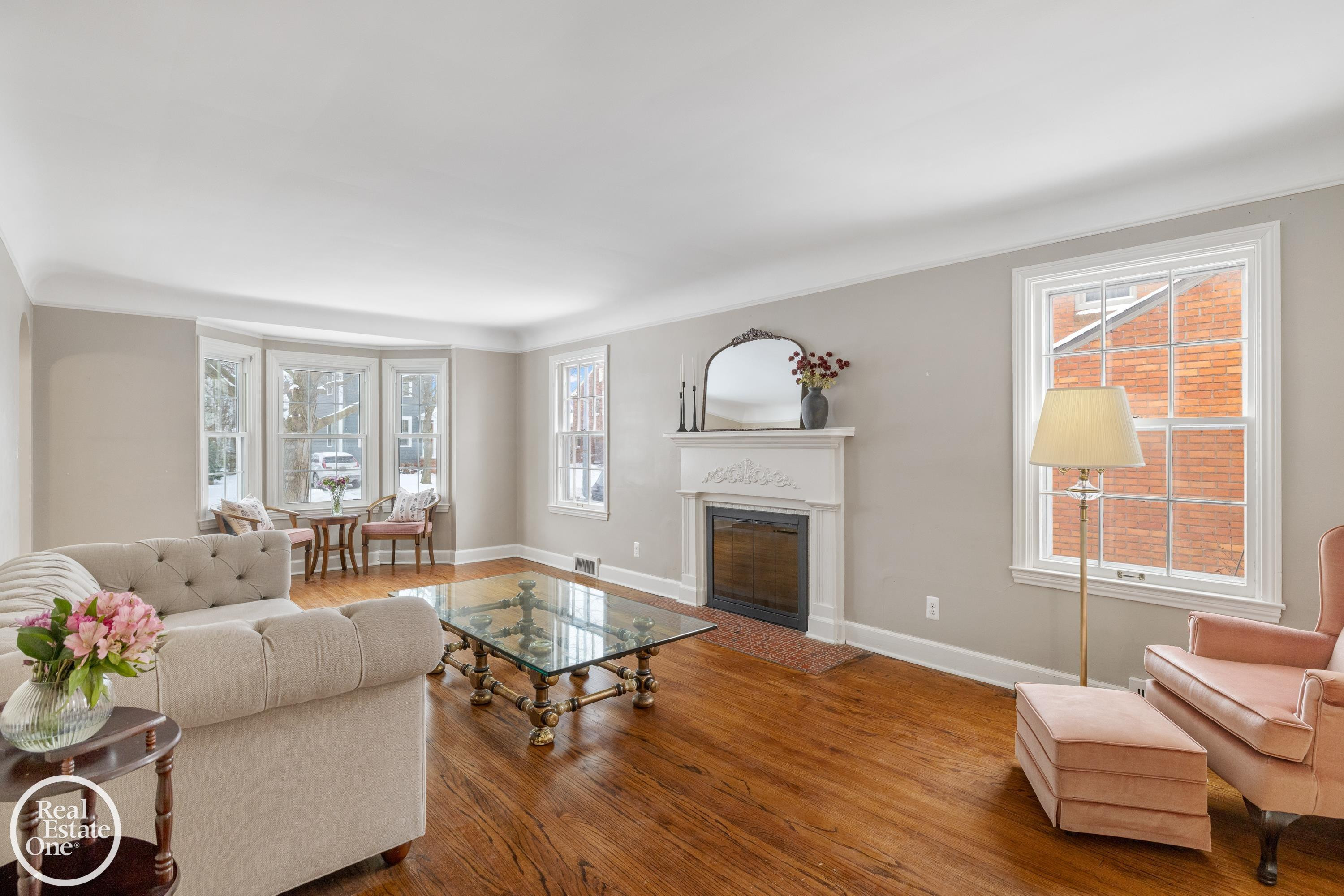 781 LORAINE Street, Grosse Pointe, MI 48230 — Photo 8