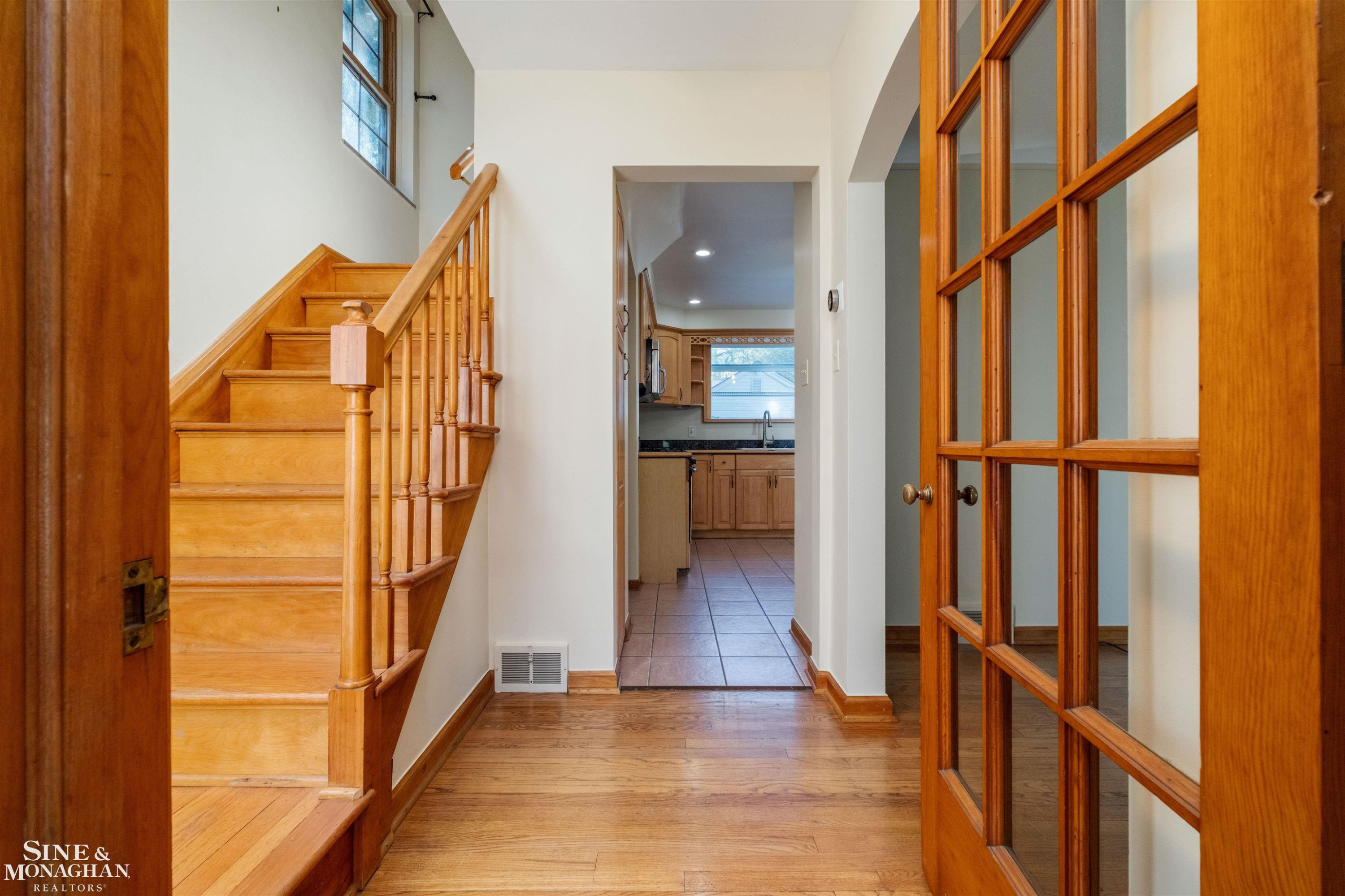 201 McMillan Road, Grosse Pointe Farms, MI 48236 — Photo 3