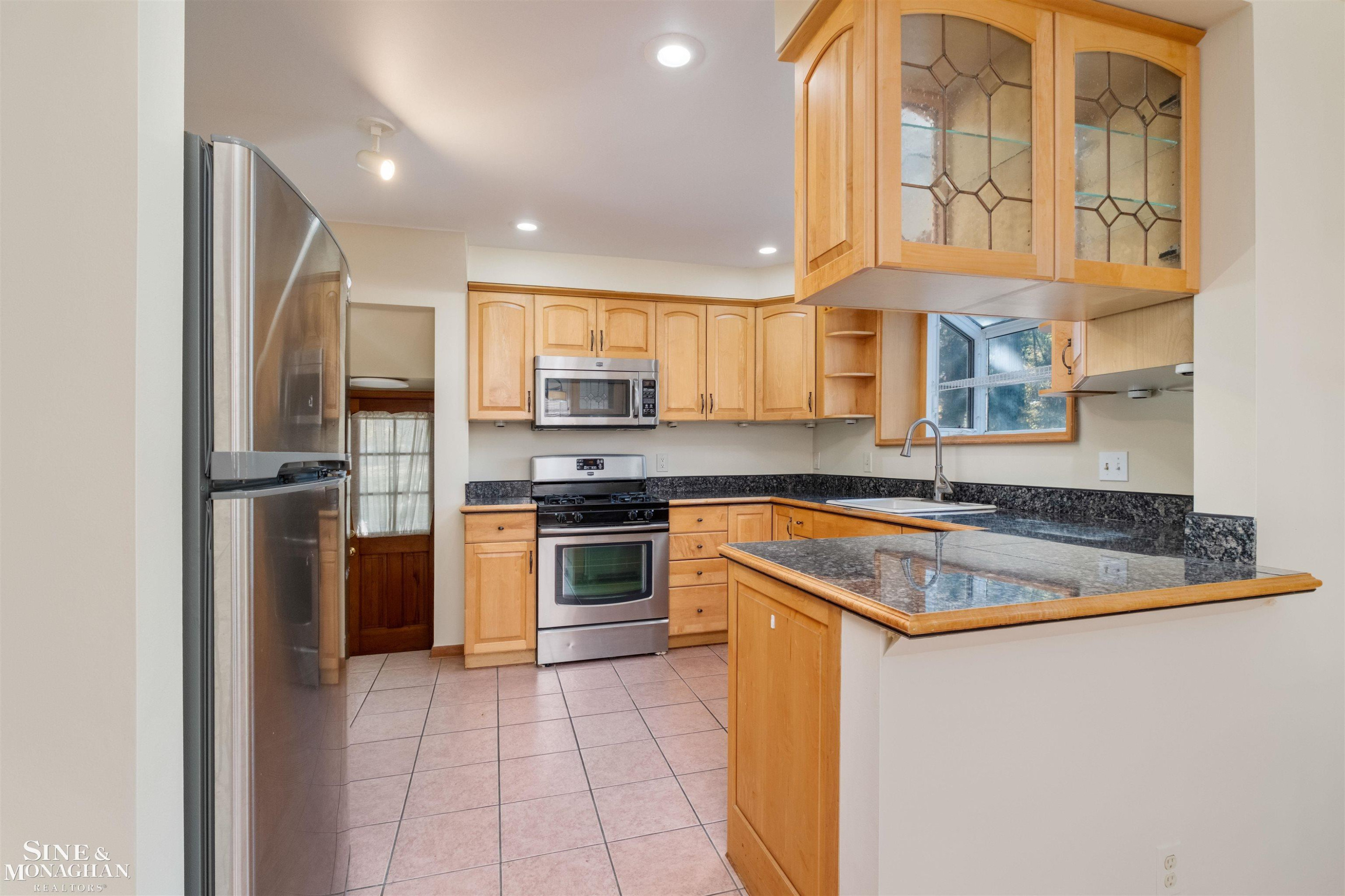 201 McMillan Road, Grosse Pointe Farms, MI 48236 — Photo 7