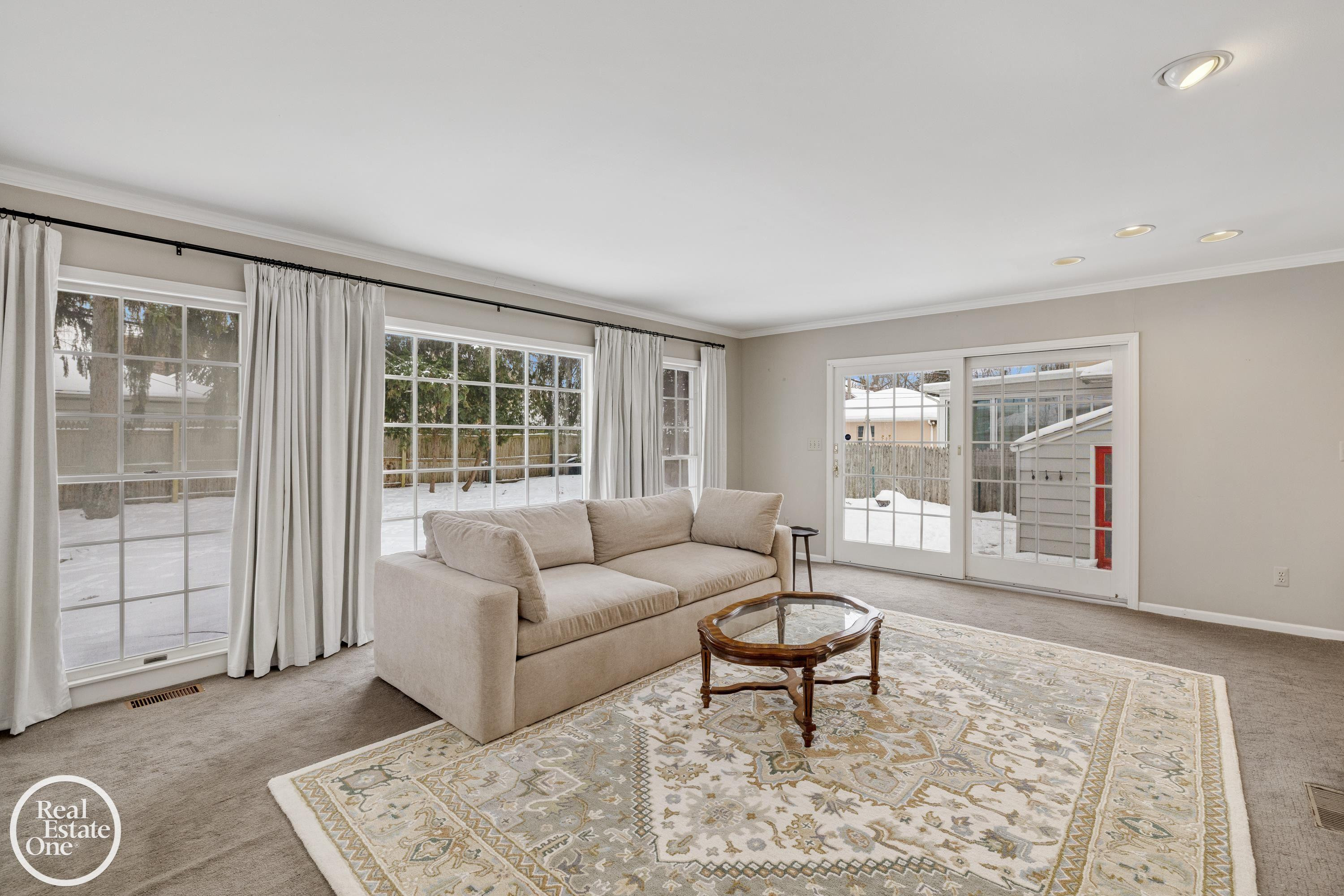 781 LORAINE Street, Grosse Pointe, MI 48230 — Photo 18