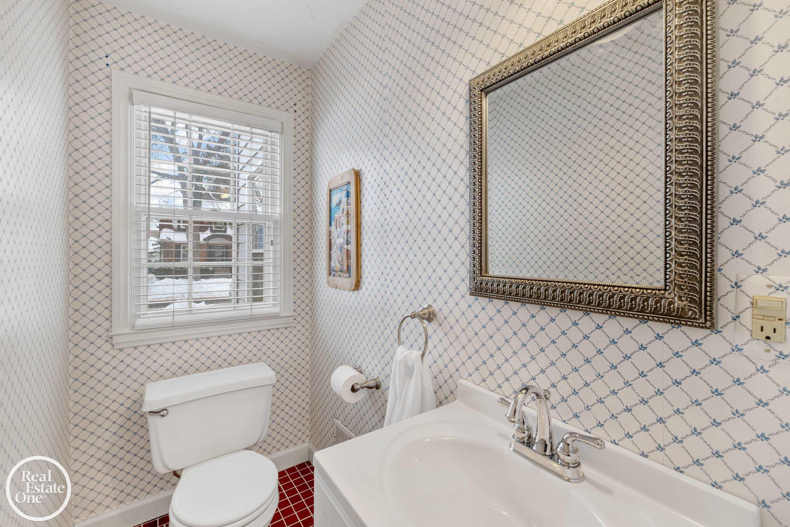 781 LORAINE Street, Grosse Pointe, MI 48230 — Photo 24