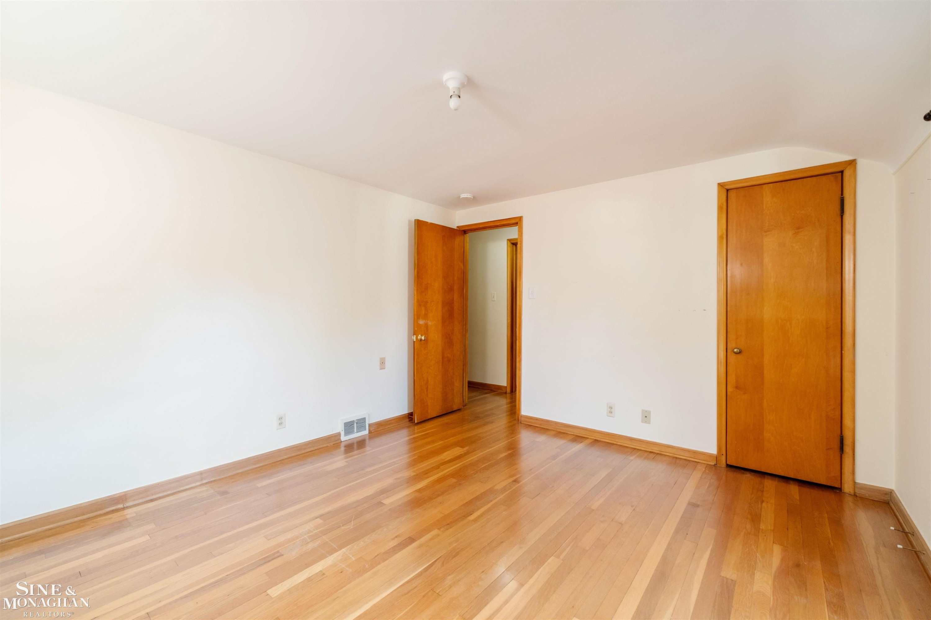 201 McMillan Road, Grosse Pointe Farms, MI 48236 — Photo 15