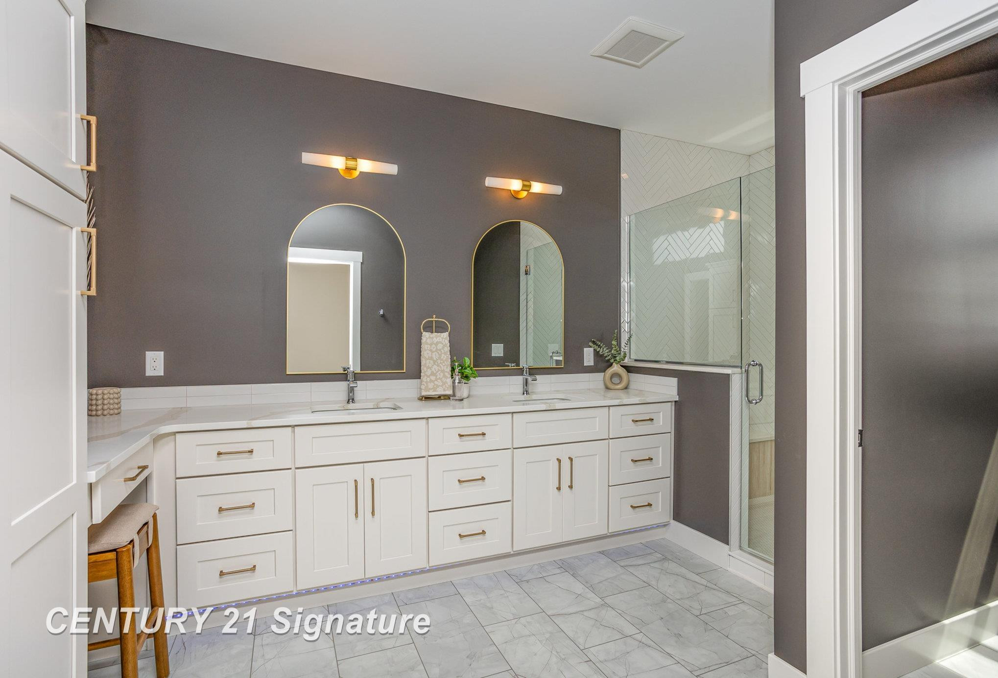 23 E Grove Court, Freeland, MI 48623 — Photo 18