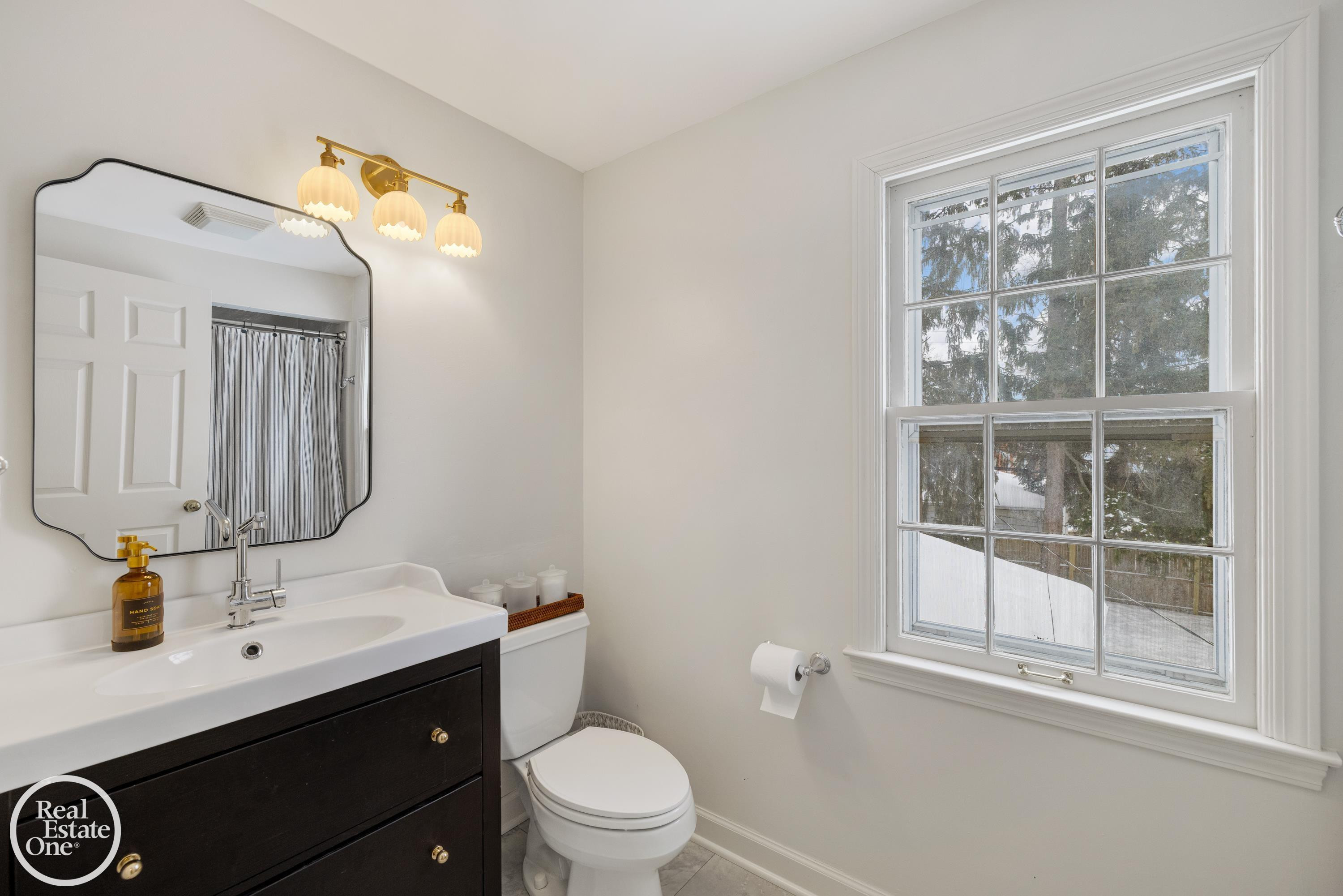 781 LORAINE Street, Grosse Pointe, MI 48230 — Photo 31