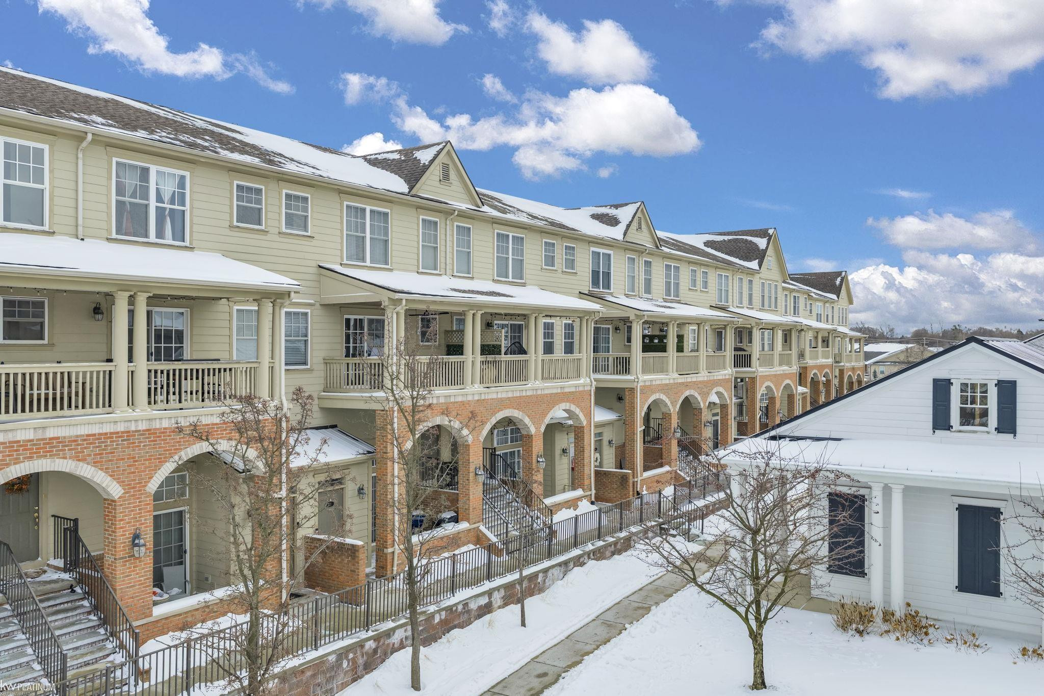 198 Amys Walk Street, Auburn Hills, MI 48326 — front exterior