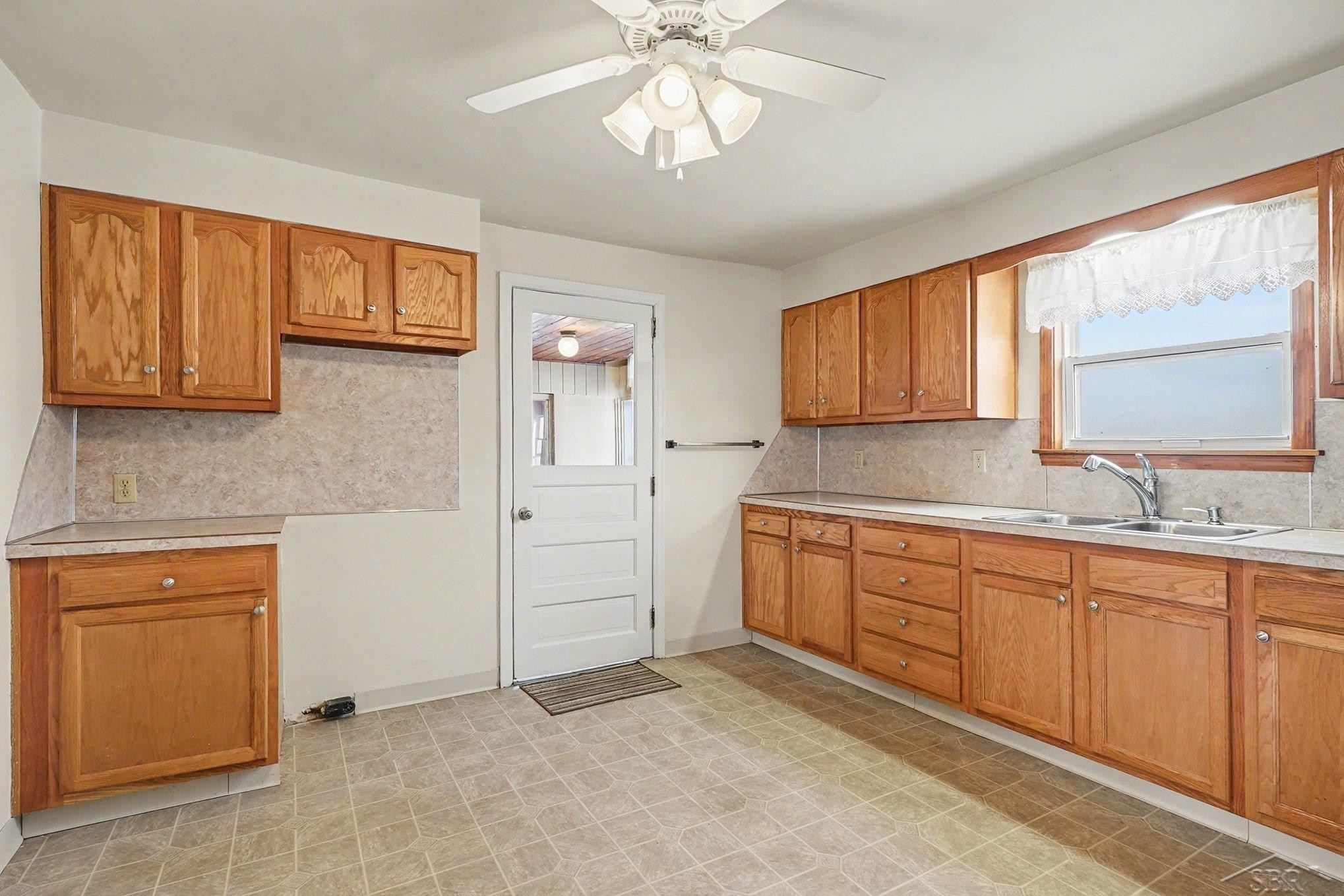 4500 Peet Road, Chesaning, MI 48616 — Photo 11