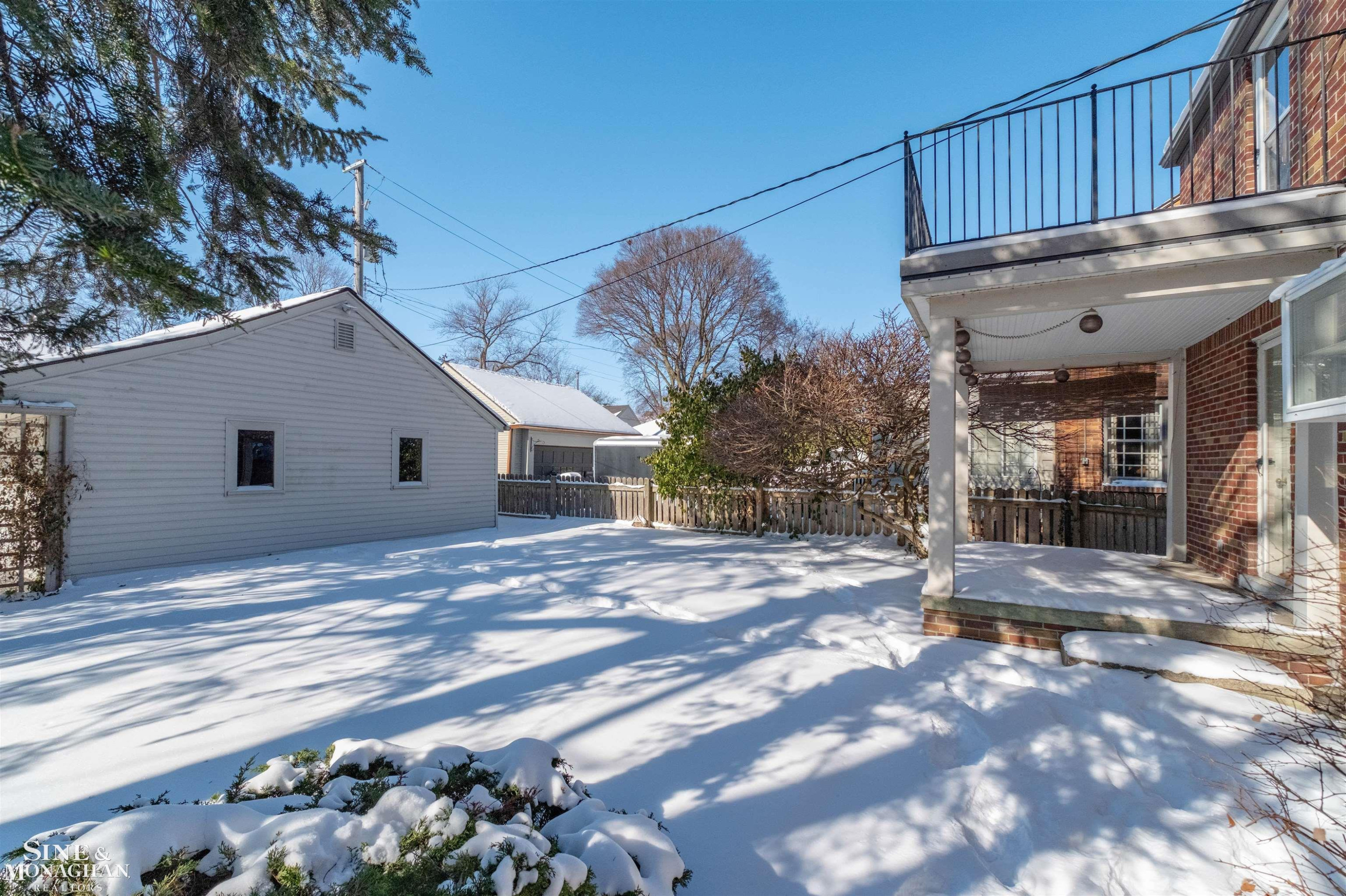 201 McMillan Road, Grosse Pointe Farms, MI 48236 — Photo 28