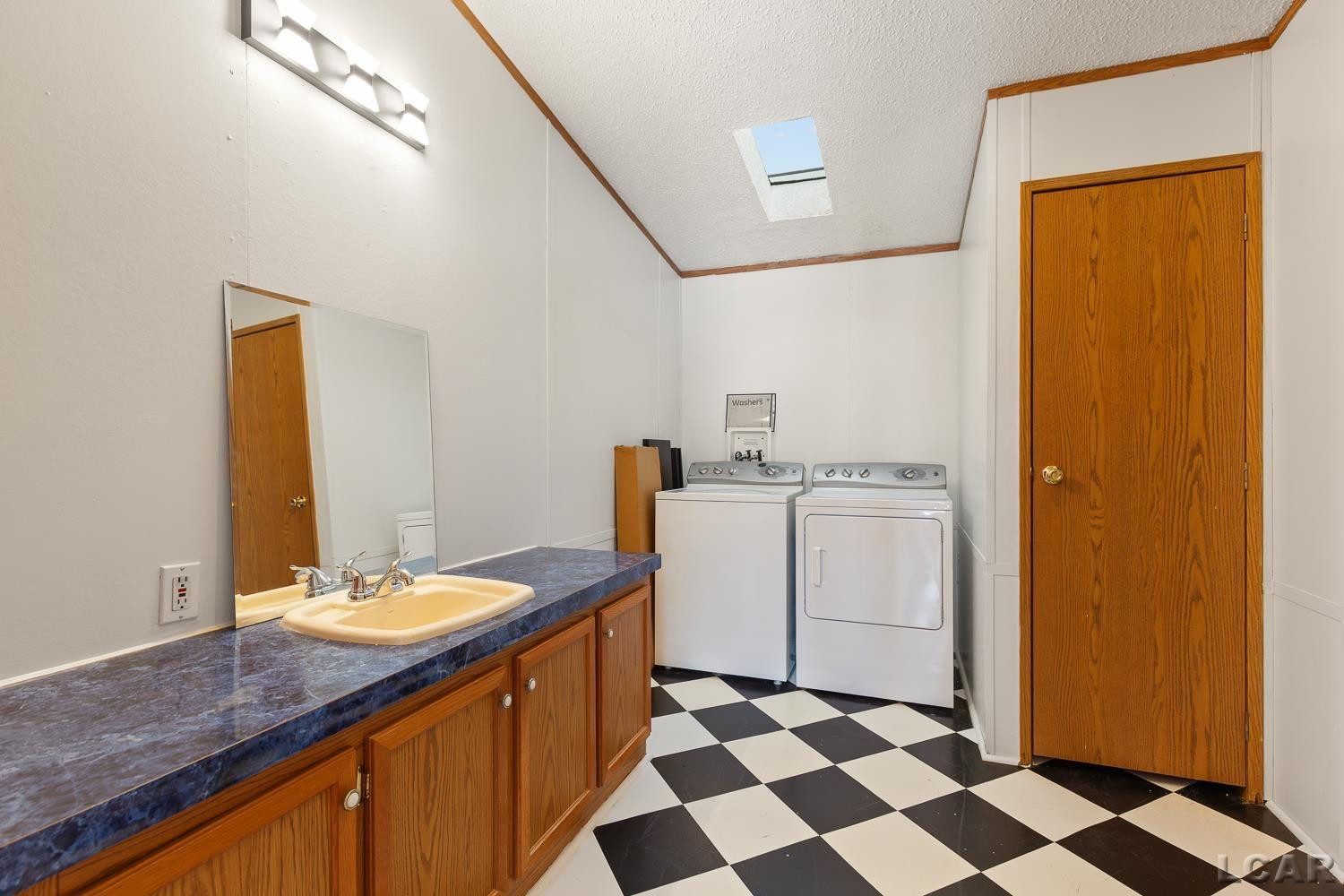 10790 Lawrence Road, Brooklyn, MI 49230 — Photo 17
