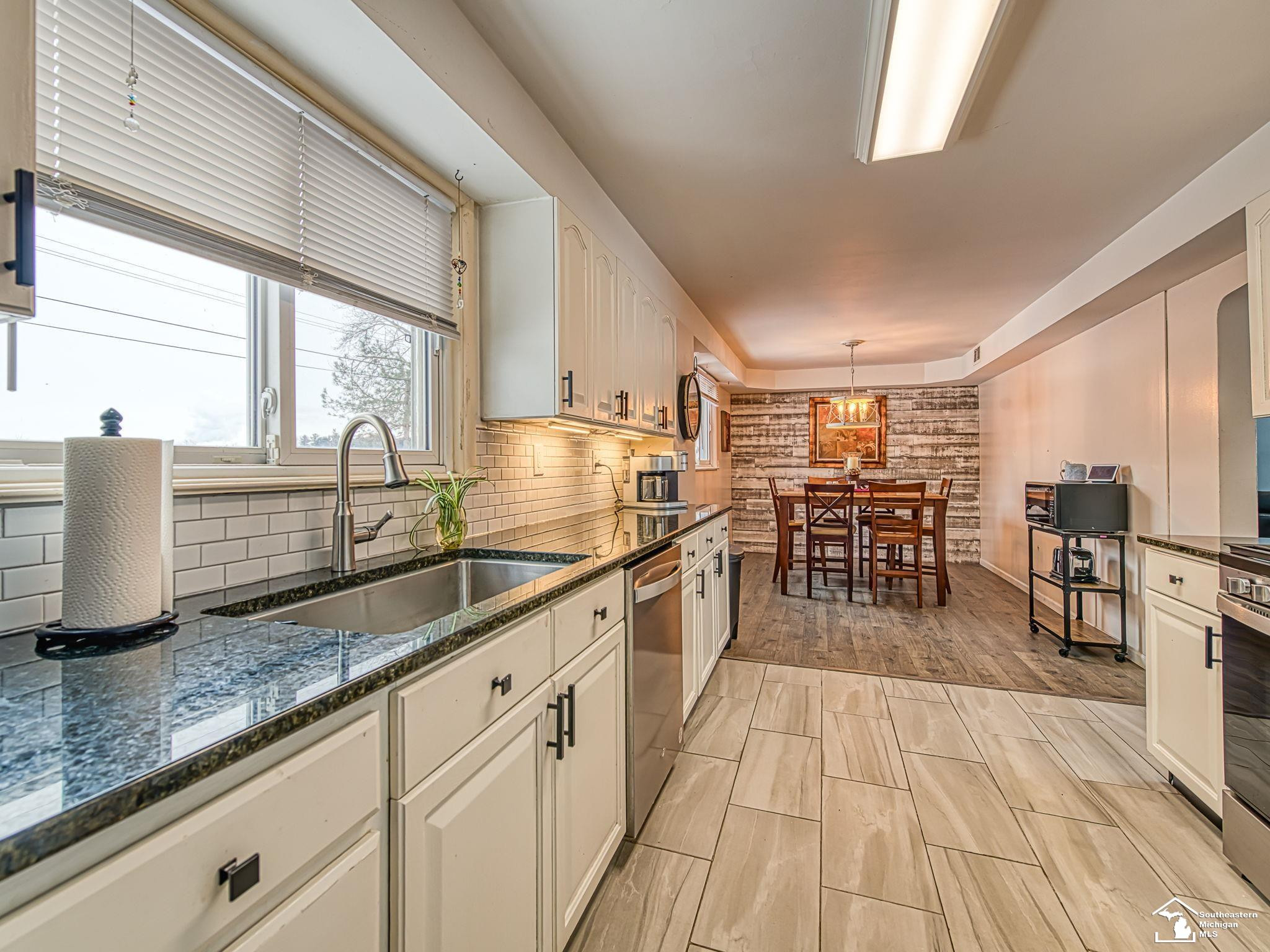 2525 Reinhardt Road, Monroe, MI 48162 — Photo 4