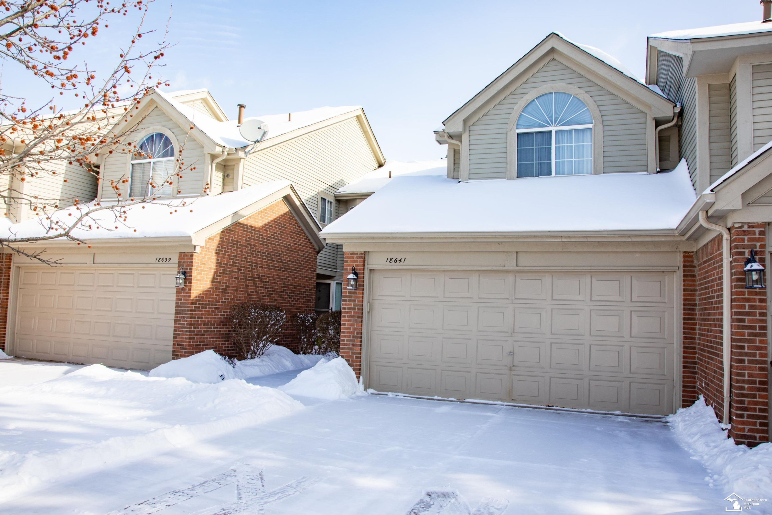 18641 Hilltop Lane, Riverview, MI 48193 — Photo 3