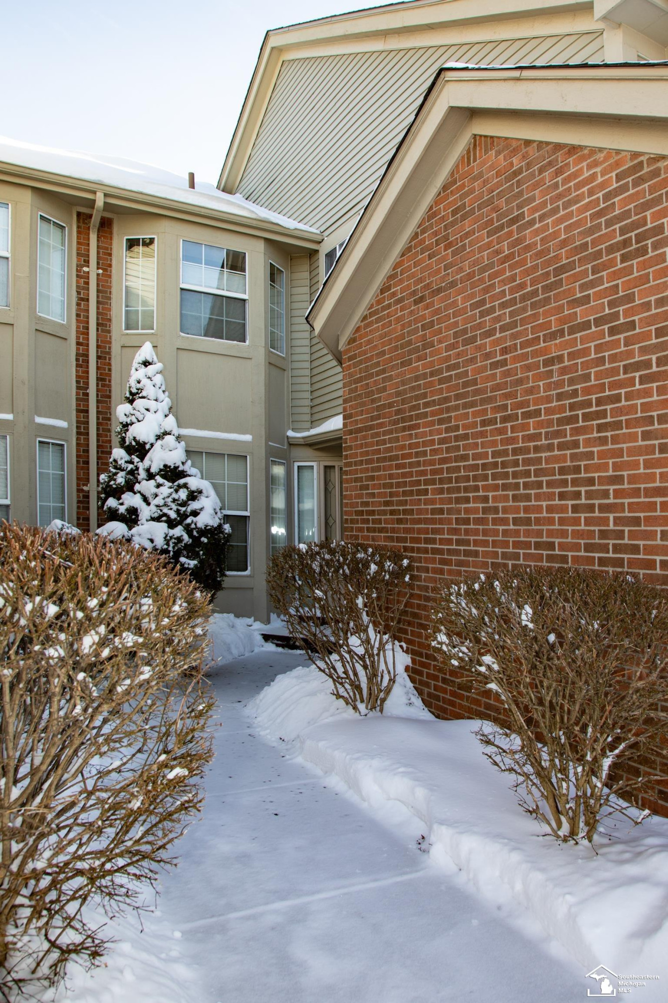 18641 Hilltop Lane, Riverview, MI 48193 — Photo 4