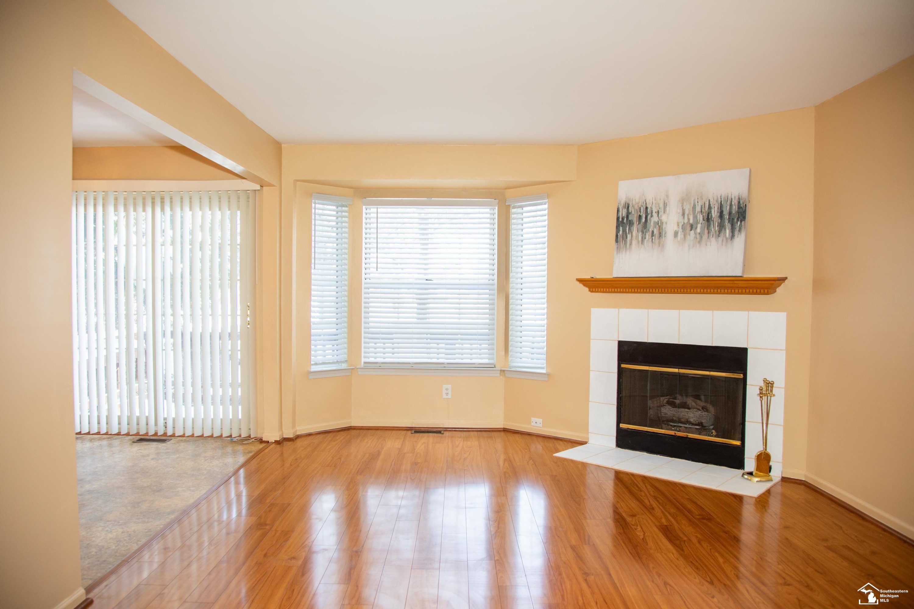 18641 Hilltop Lane, Riverview, MI 48193 — Photo 12