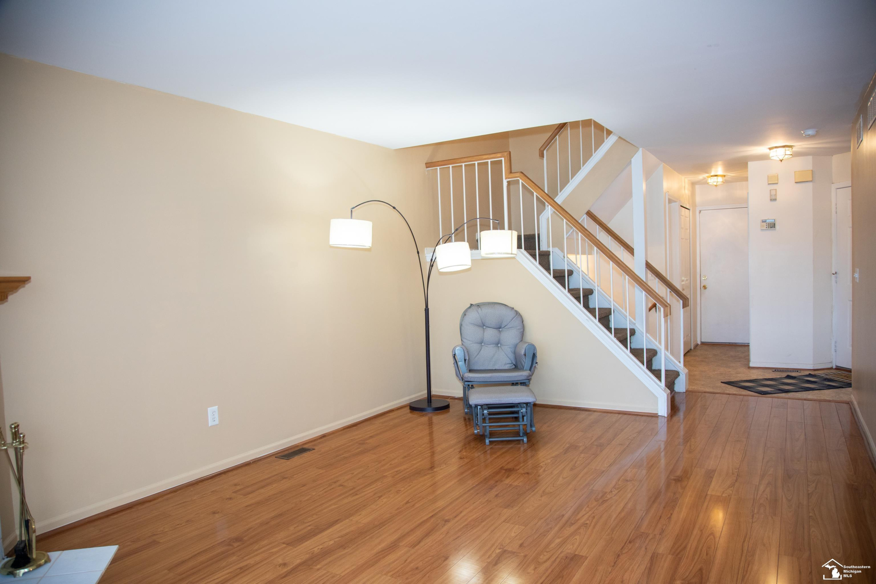 18641 Hilltop Lane, Riverview, MI 48193 — Photo 13