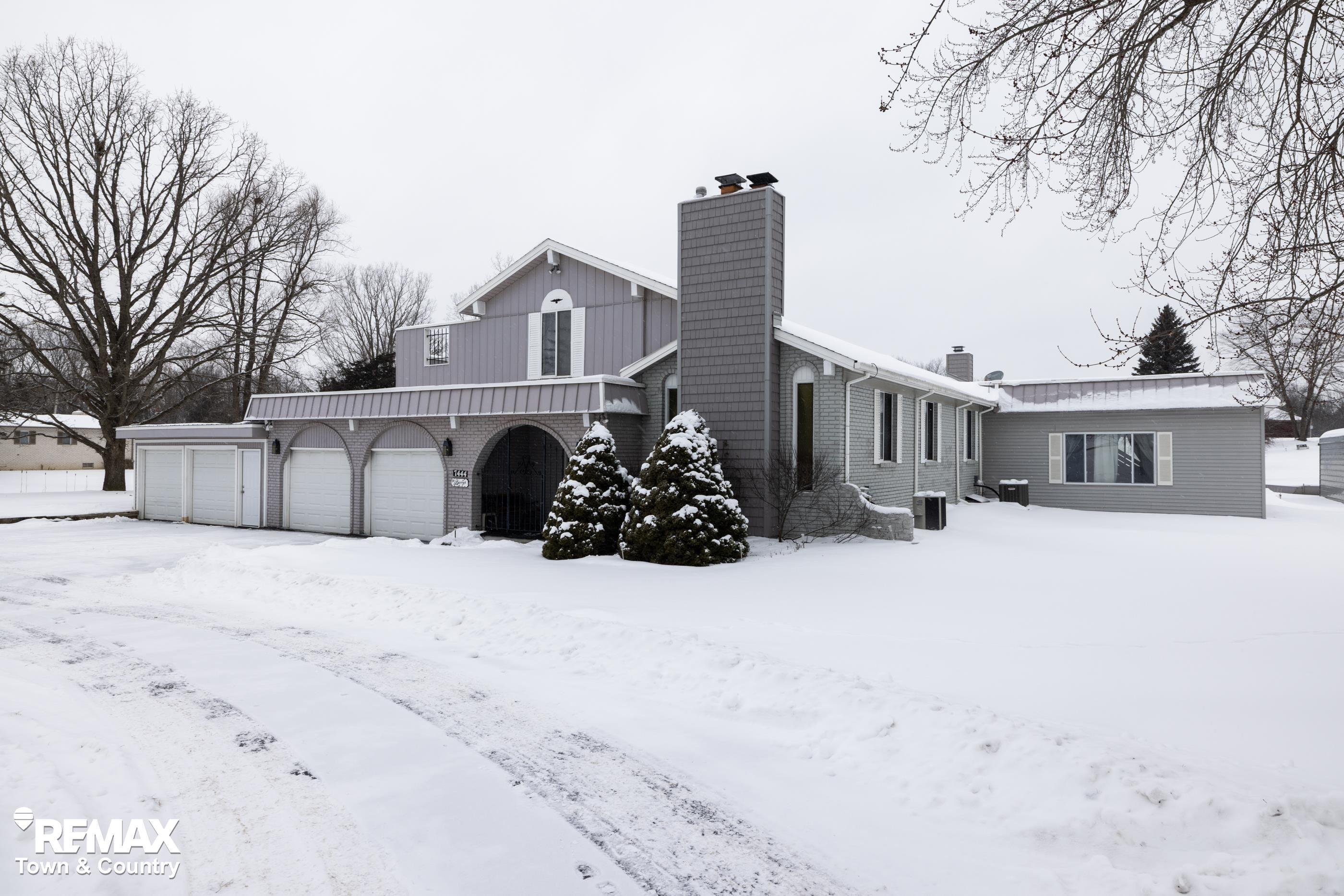 7444 Potter Road, Flushing, MI 48433 — Photo 2