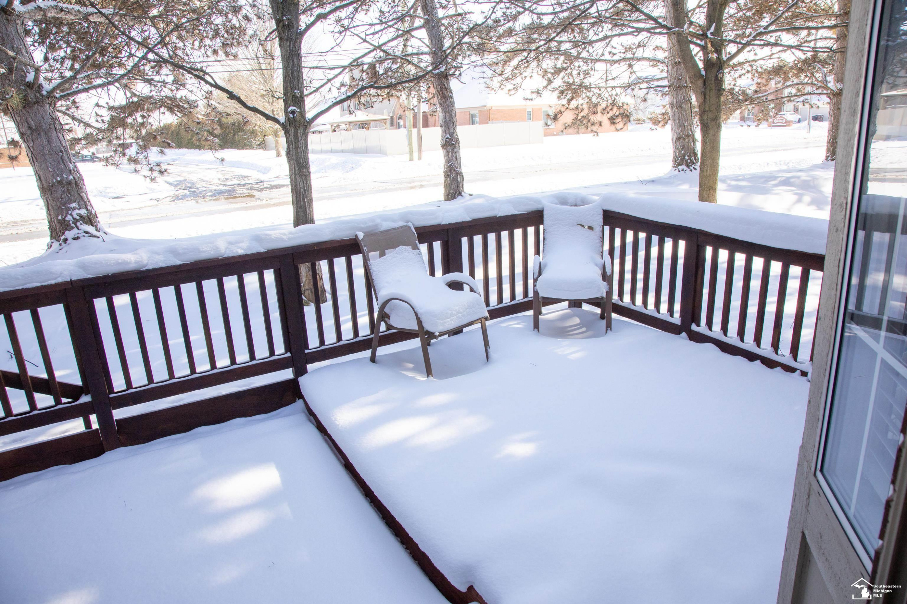 18641 Hilltop Lane, Riverview, MI 48193 — Photo 38