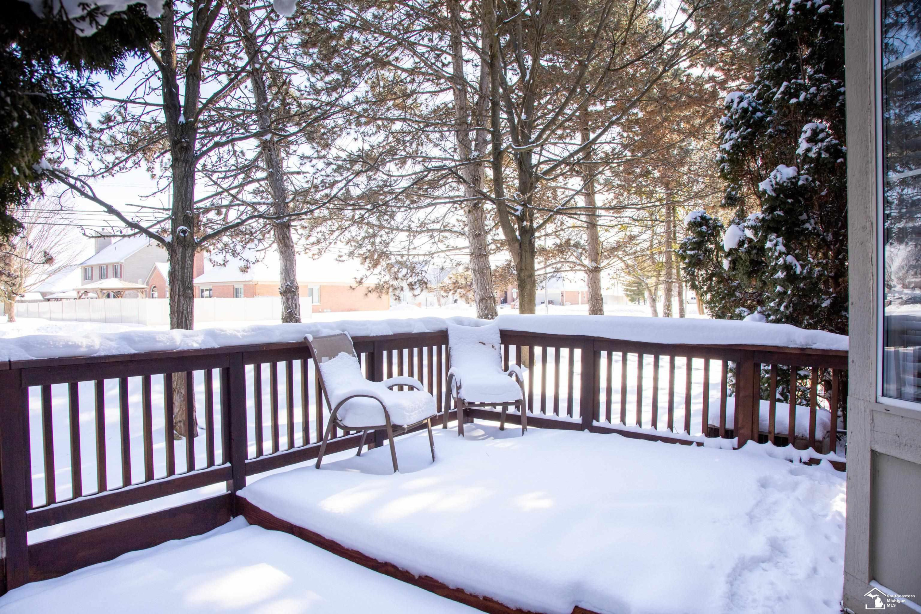 18641 Hilltop Lane, Riverview, MI 48193 — Photo 40