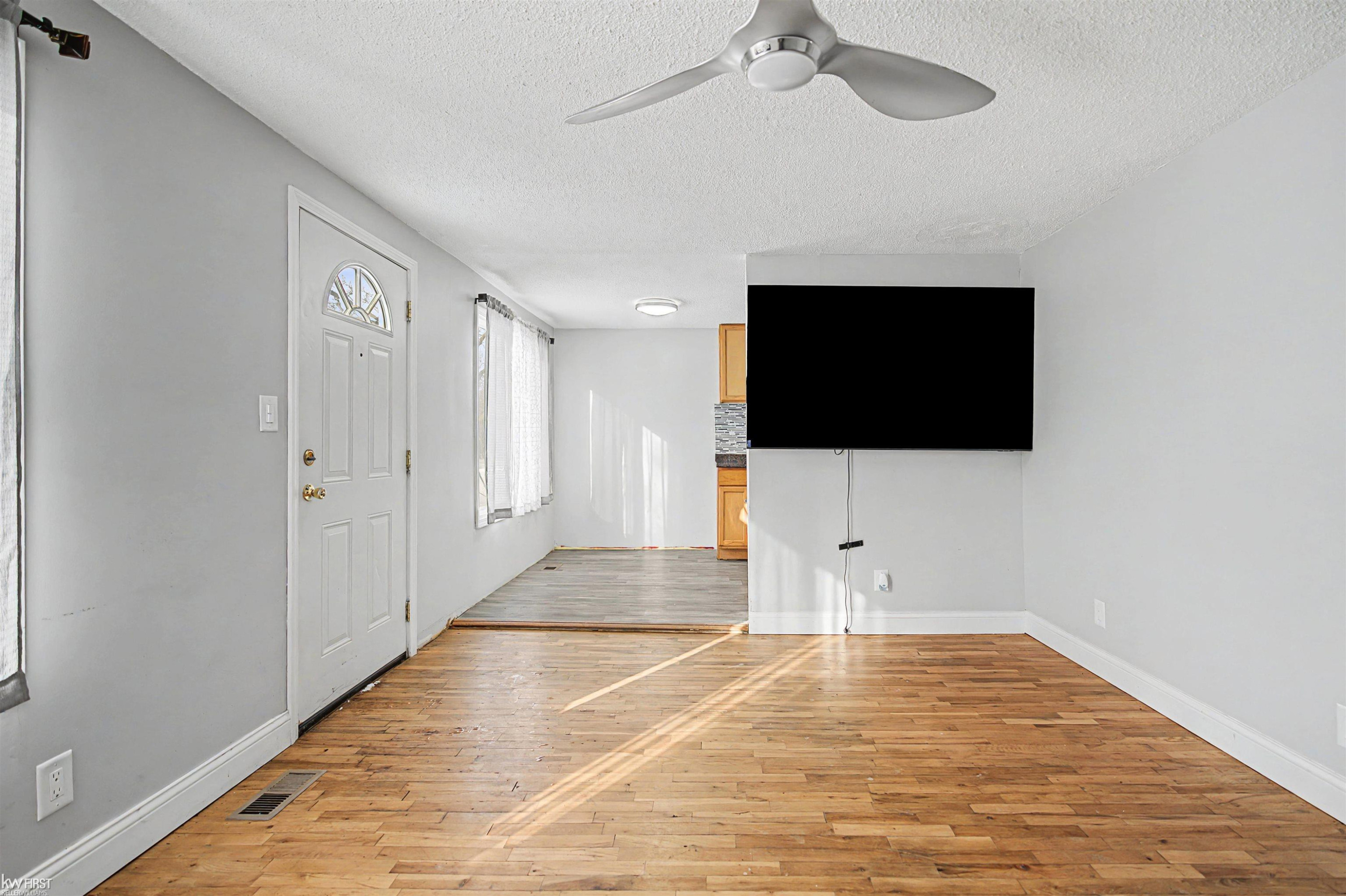4452 Muriel Drive, Flint, MI 48506 — Photo 12