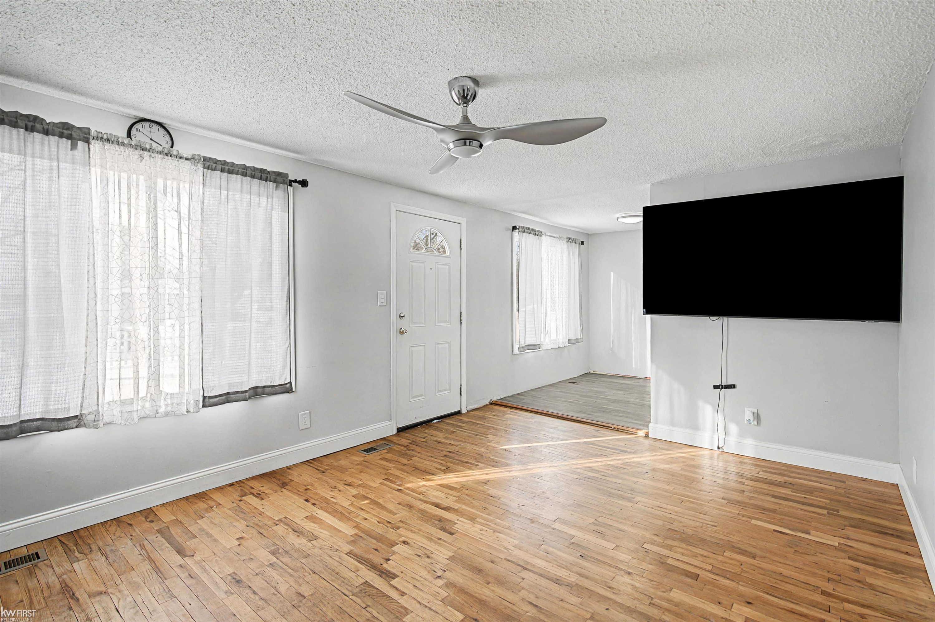 4452 Muriel Drive, Flint, MI 48506 — Photo 13