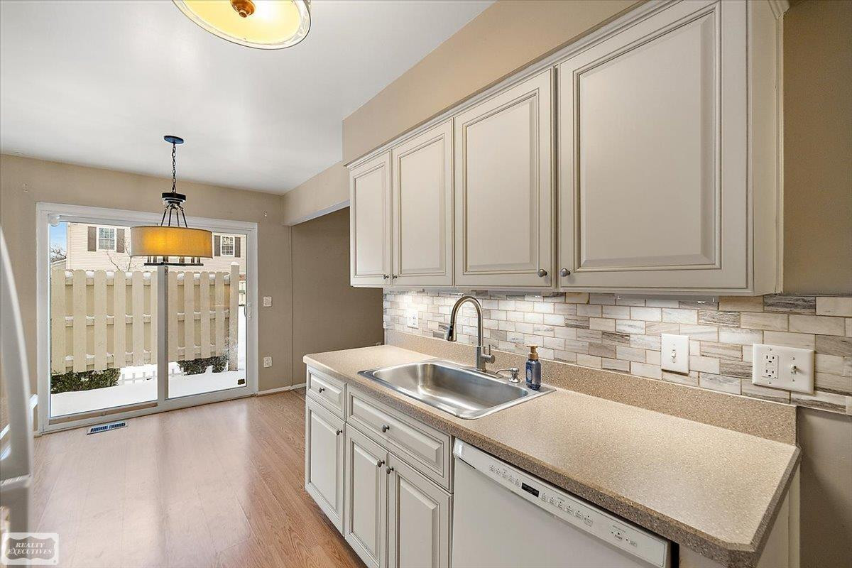 44585 N Bunker Hill Drive, Clinton Twp, MI 48038 — Photo 10