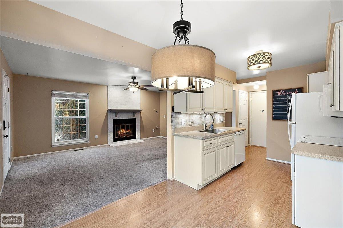 44585 N Bunker Hill Drive, Clinton Twp, MI 48038 — Photo 12