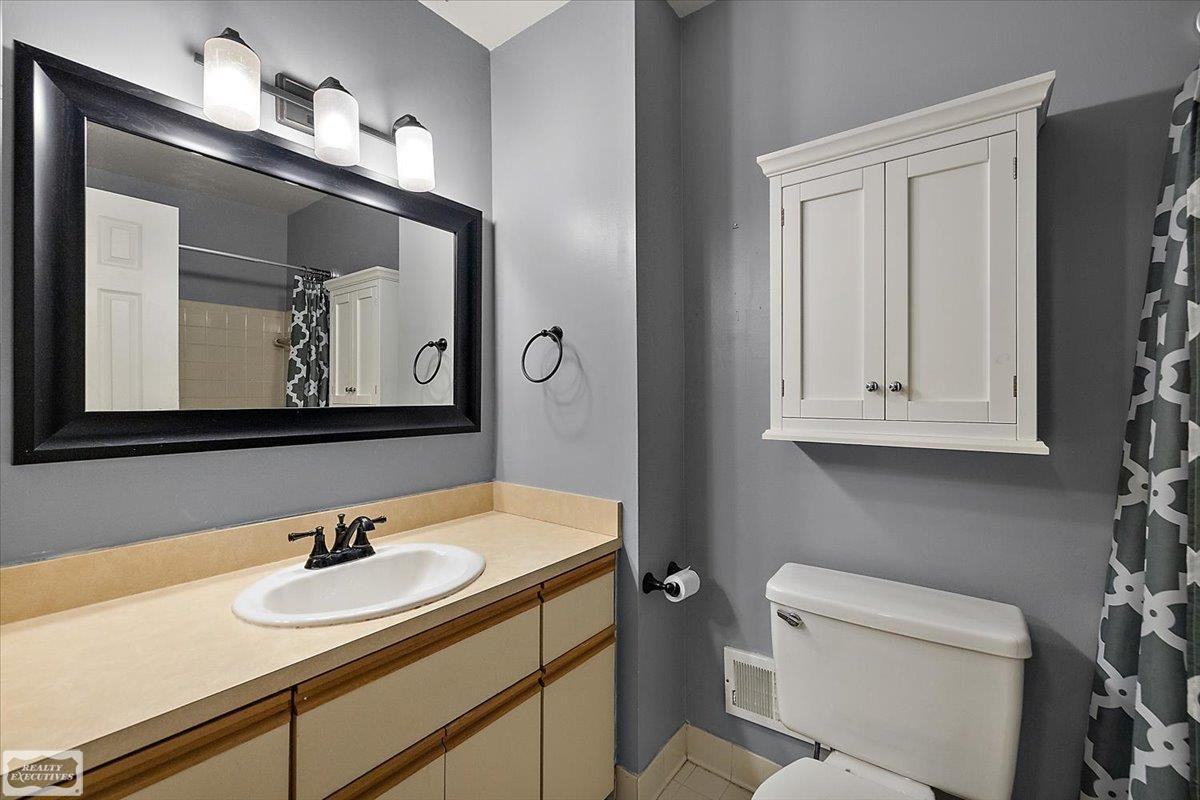 44585 N Bunker Hill Drive, Clinton Twp, MI 48038 — Photo 28