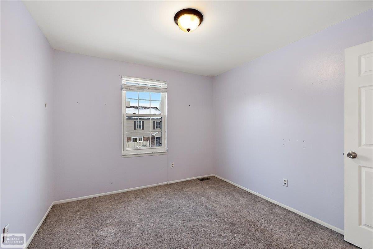 44585 N Bunker Hill Drive, Clinton Twp, MI 48038 — Photo 33