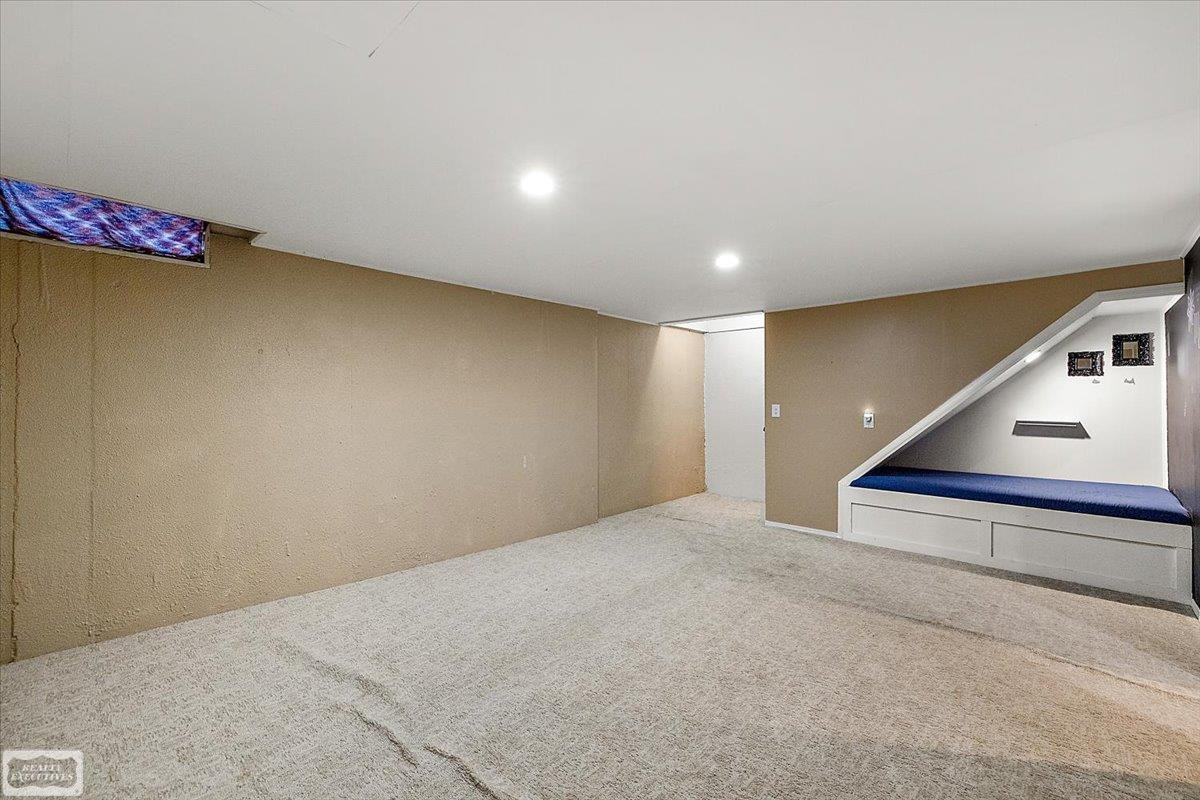 44585 N Bunker Hill Drive, Clinton Twp, MI 48038 — Photo 36