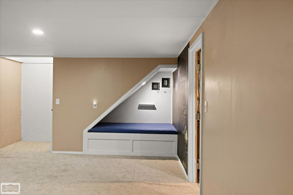 44585 N Bunker Hill Drive, Clinton Twp, MI 48038 — Photo 37