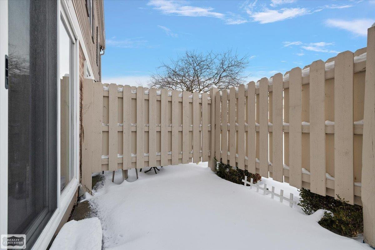 44585 N Bunker Hill Drive, Clinton Twp, MI 48038 — Photo 47