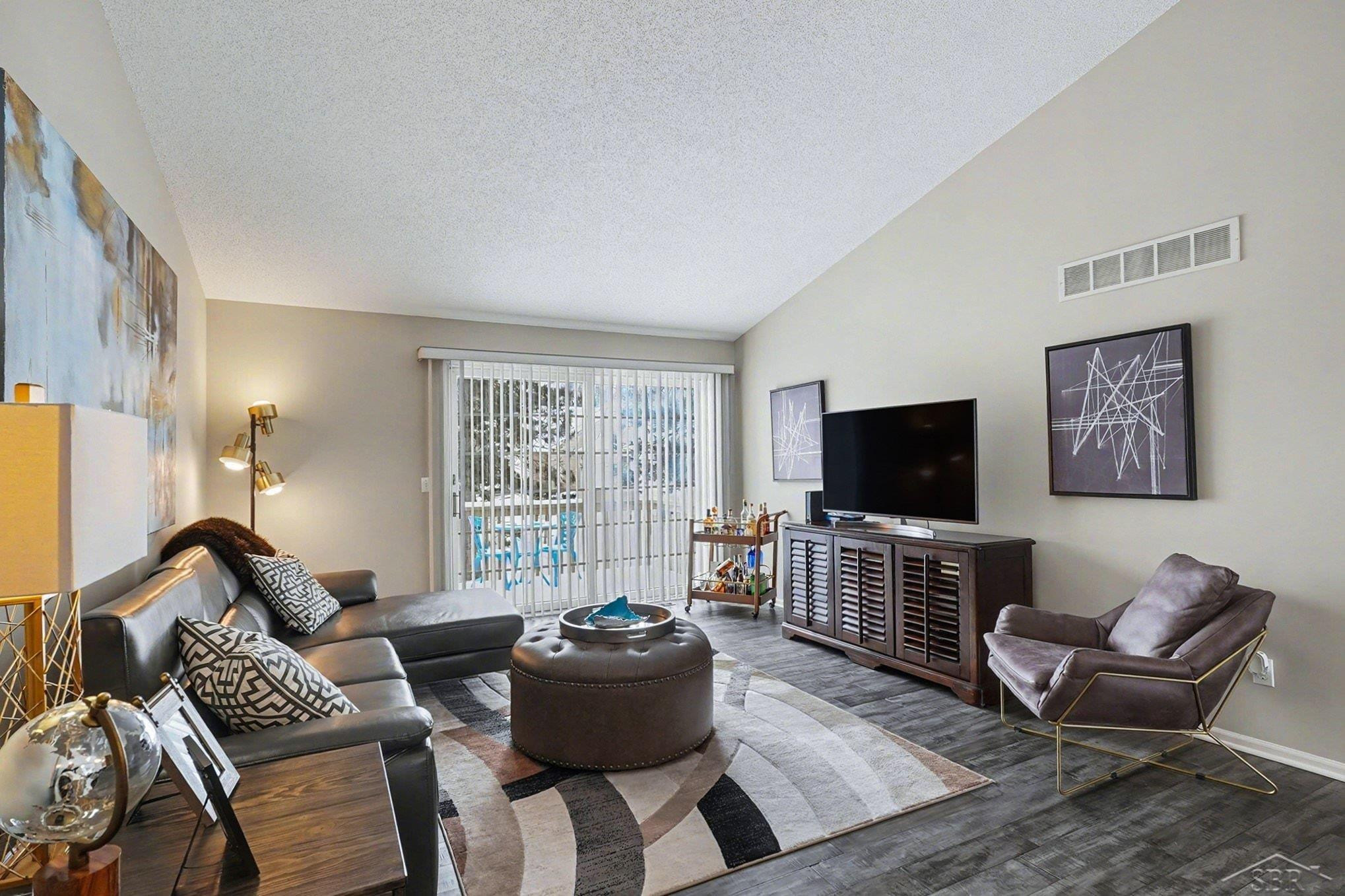 24 W Drake Drive, Saginaw, MI 48603 — Photo 5