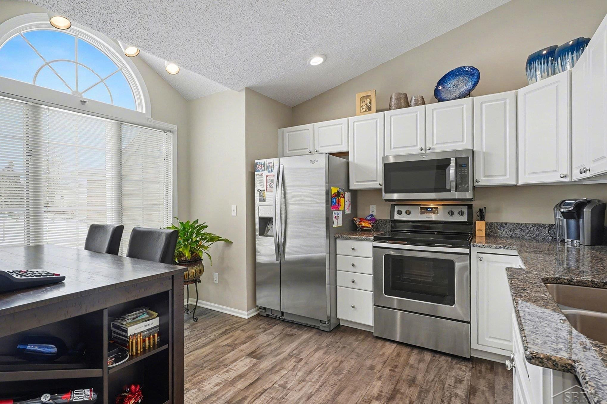 24 W Drake Drive, Saginaw, MI 48603 — Photo 7