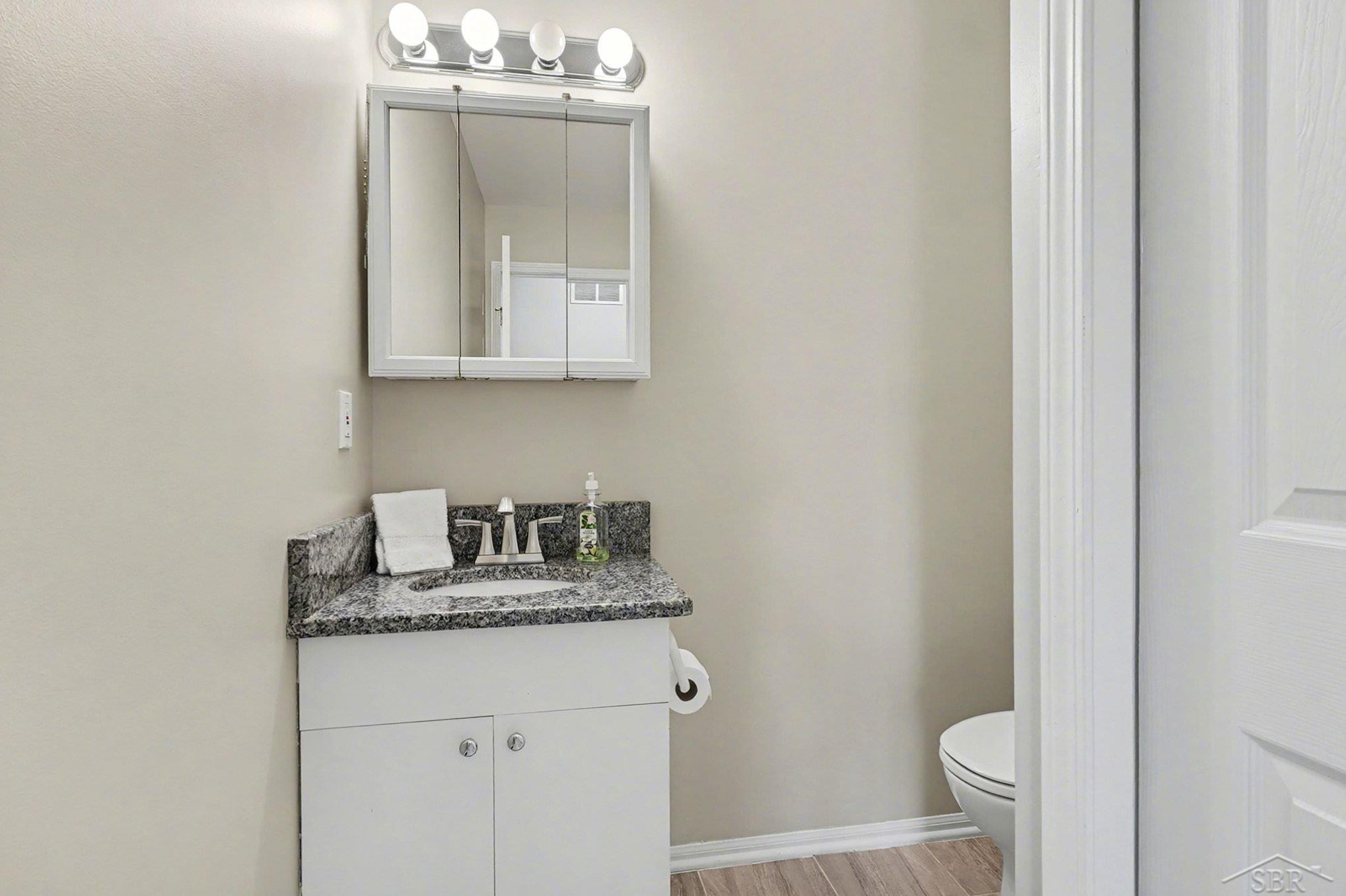 24 W Drake Drive, Saginaw, MI 48603 — Photo 10