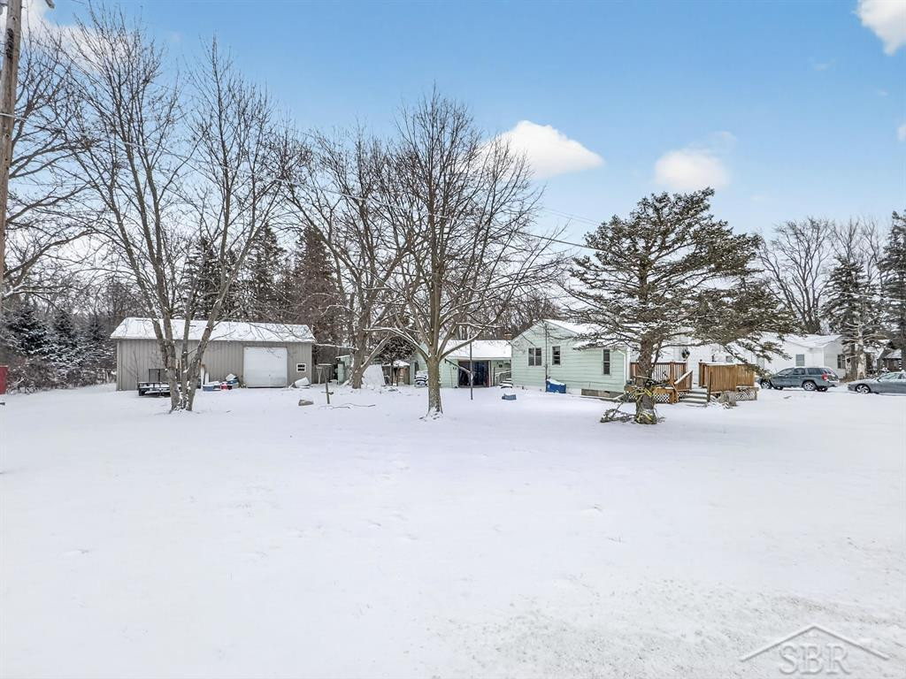 5368 N Center Road, Saginaw, MI 48604 — front exterior