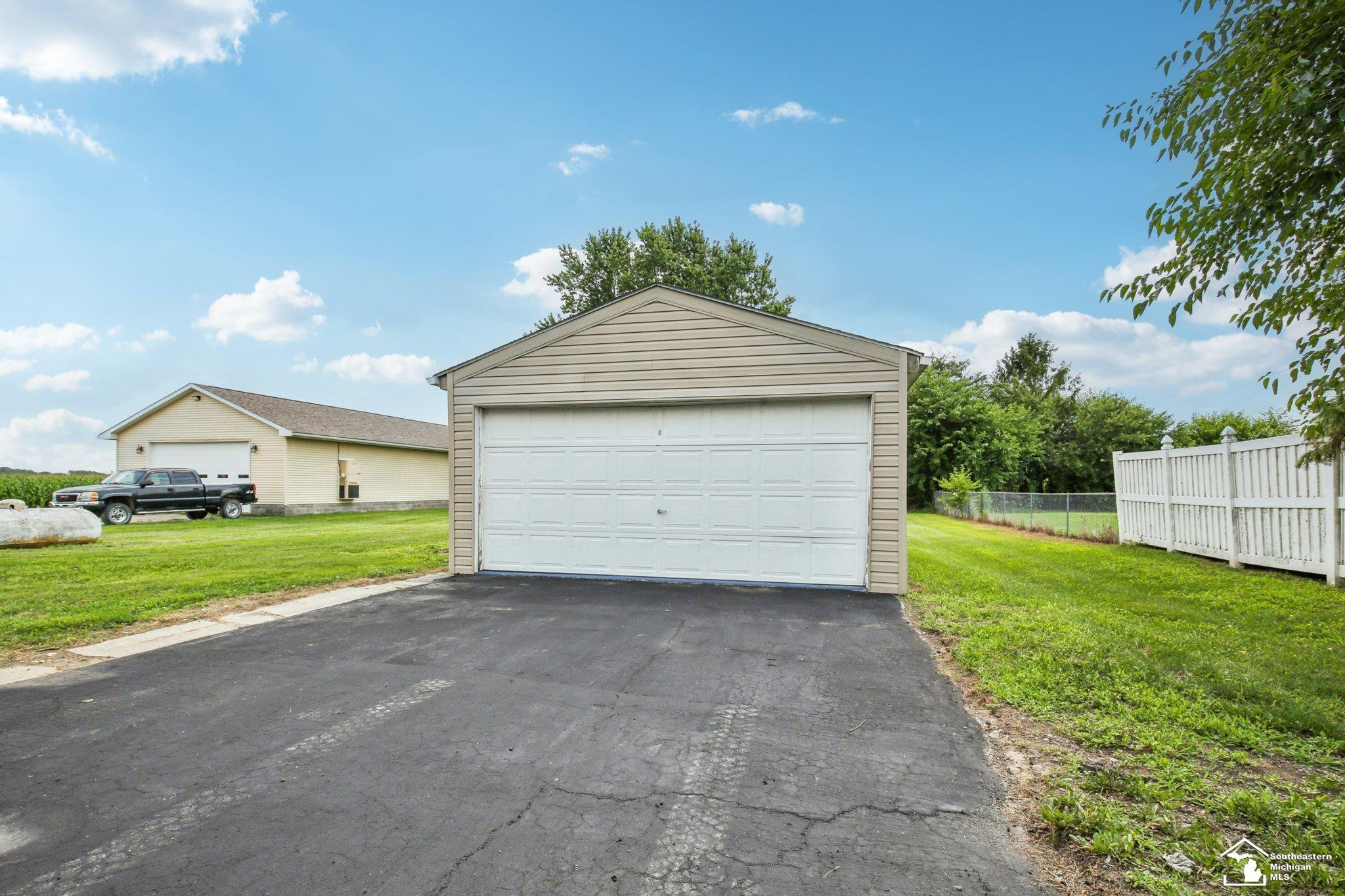 5571 Zink Road, Maybee, MI — Photo 18