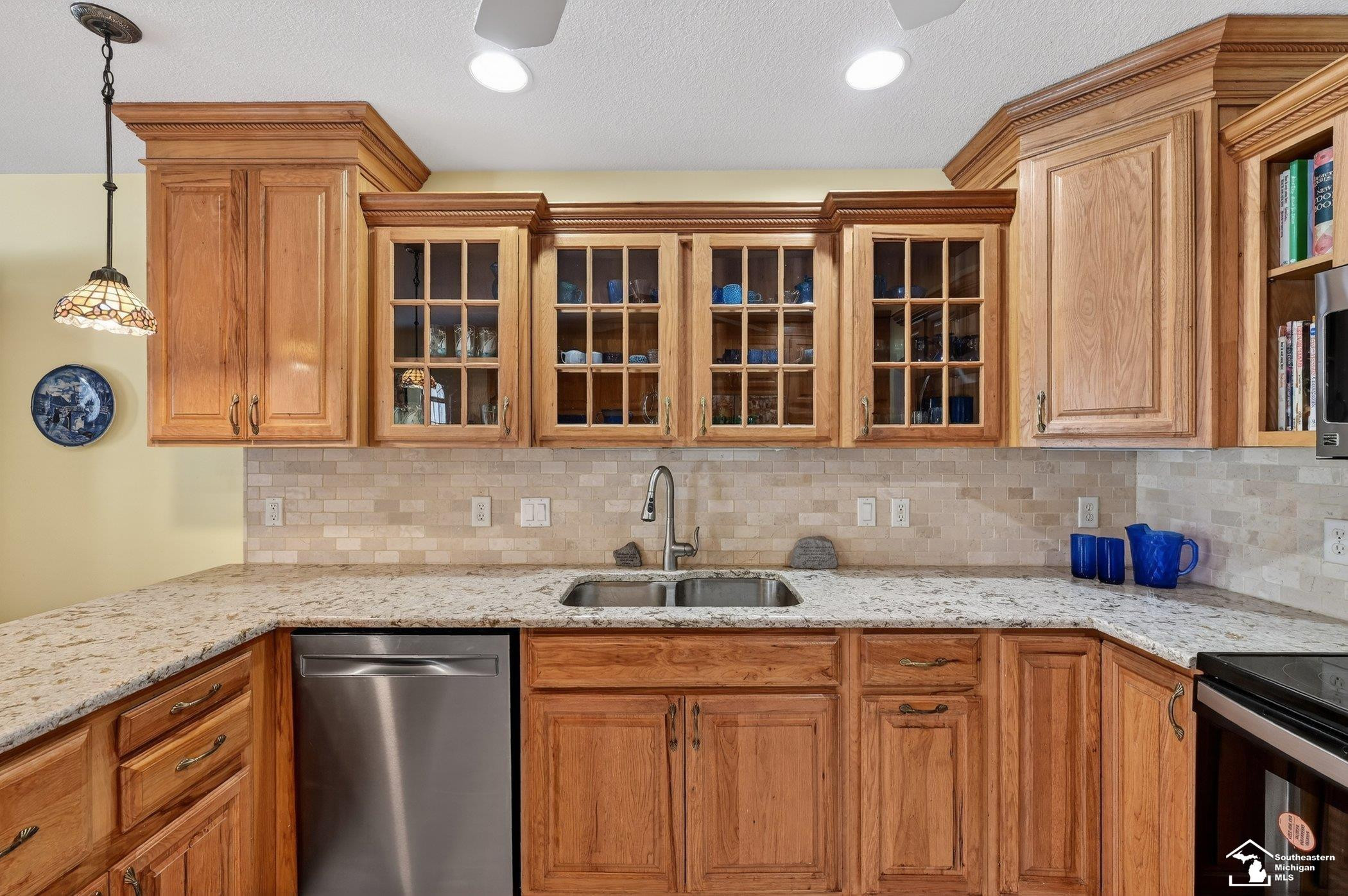 3830 Coachman Drive, Lambertville, MI 48144 — Photo 13