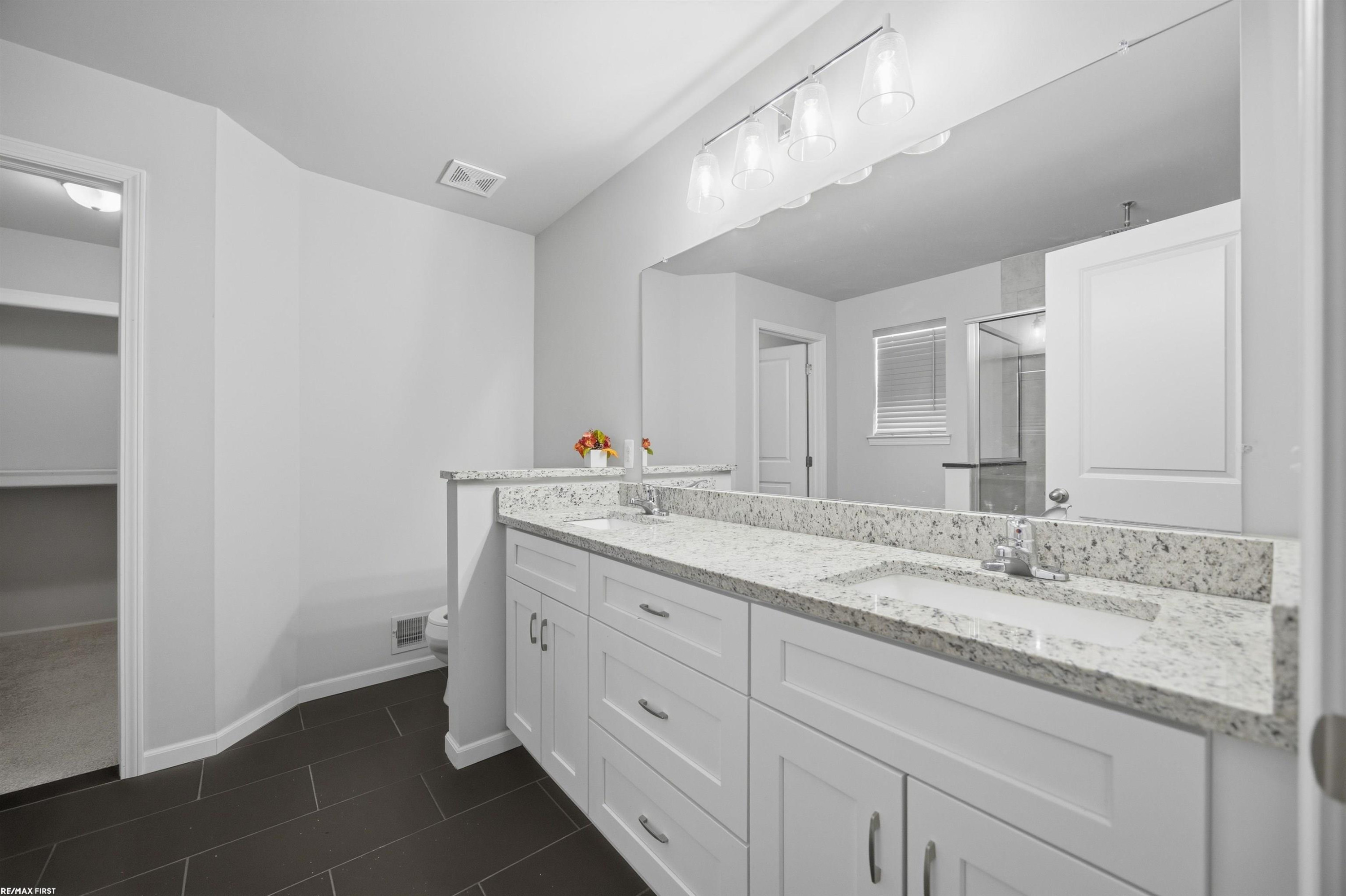 45215 Fairchild Road, Macomb, MI 48042 — Photo 13