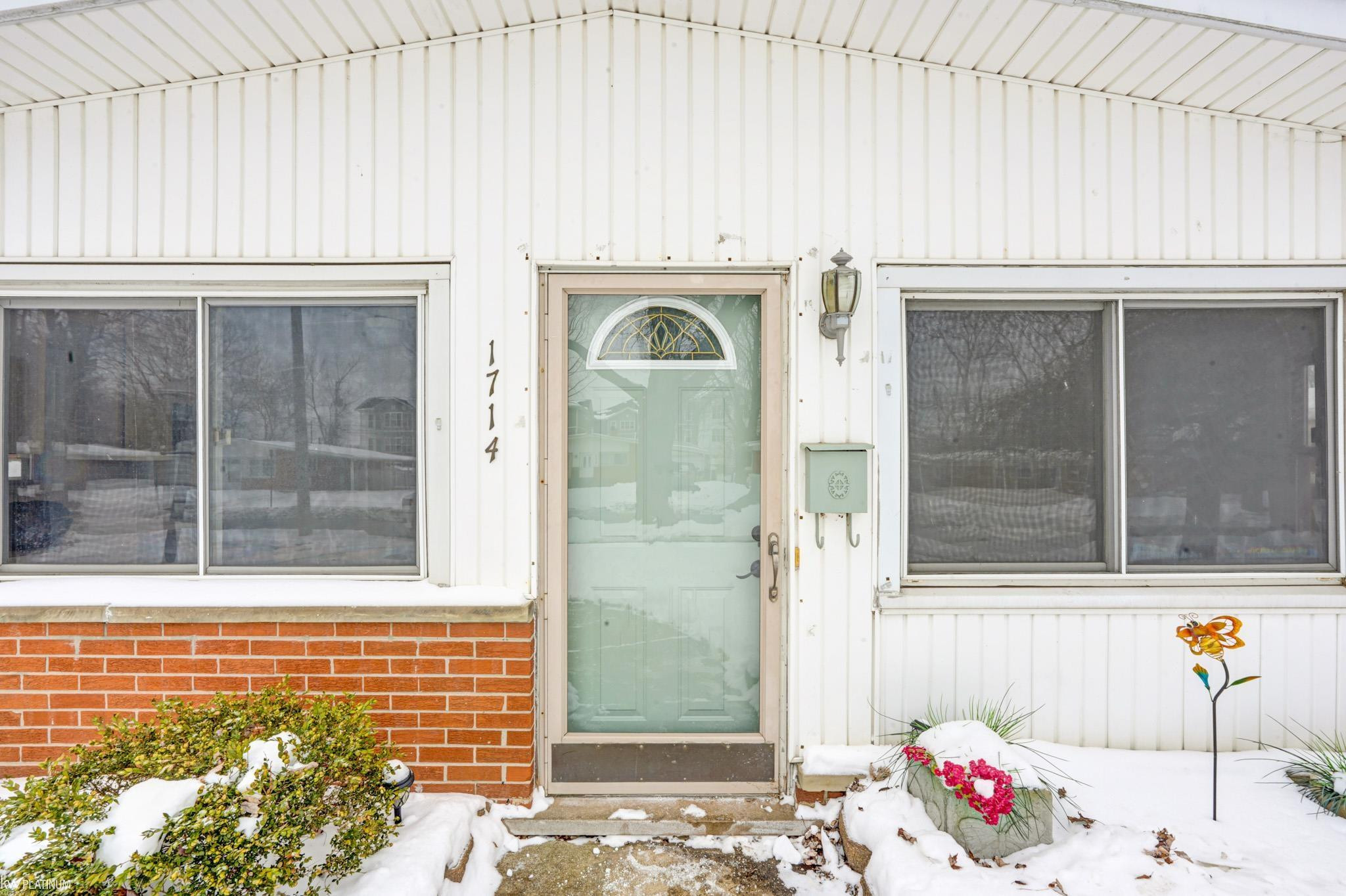 1714 Moulin Avenue, Madison Heights, MI 48071 — Photo 4