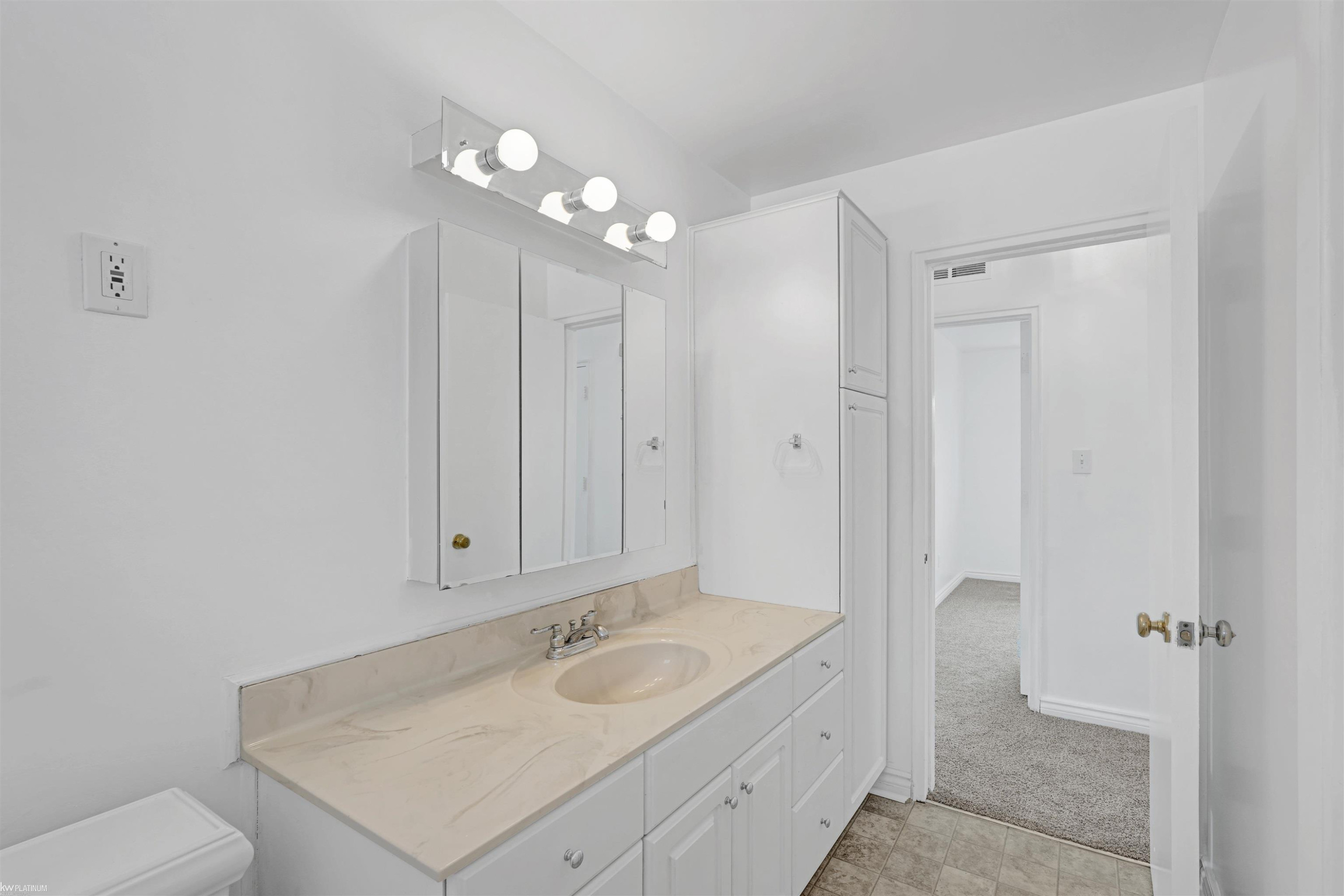 1714 Moulin Avenue, Madison Heights, MI 48071 — Photo 17