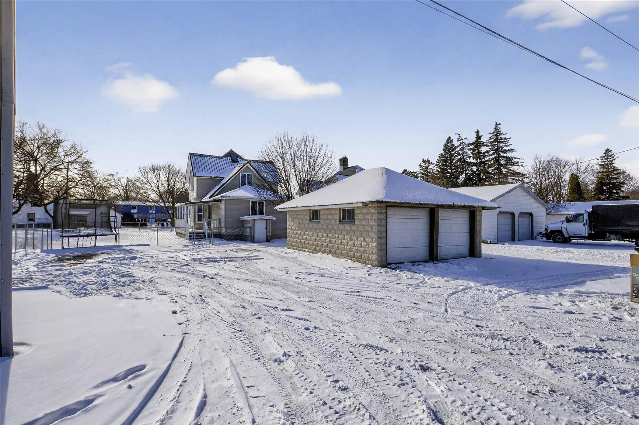 253 E Sebewaing Street, Sebewaing, MI 48759 — Photo 4