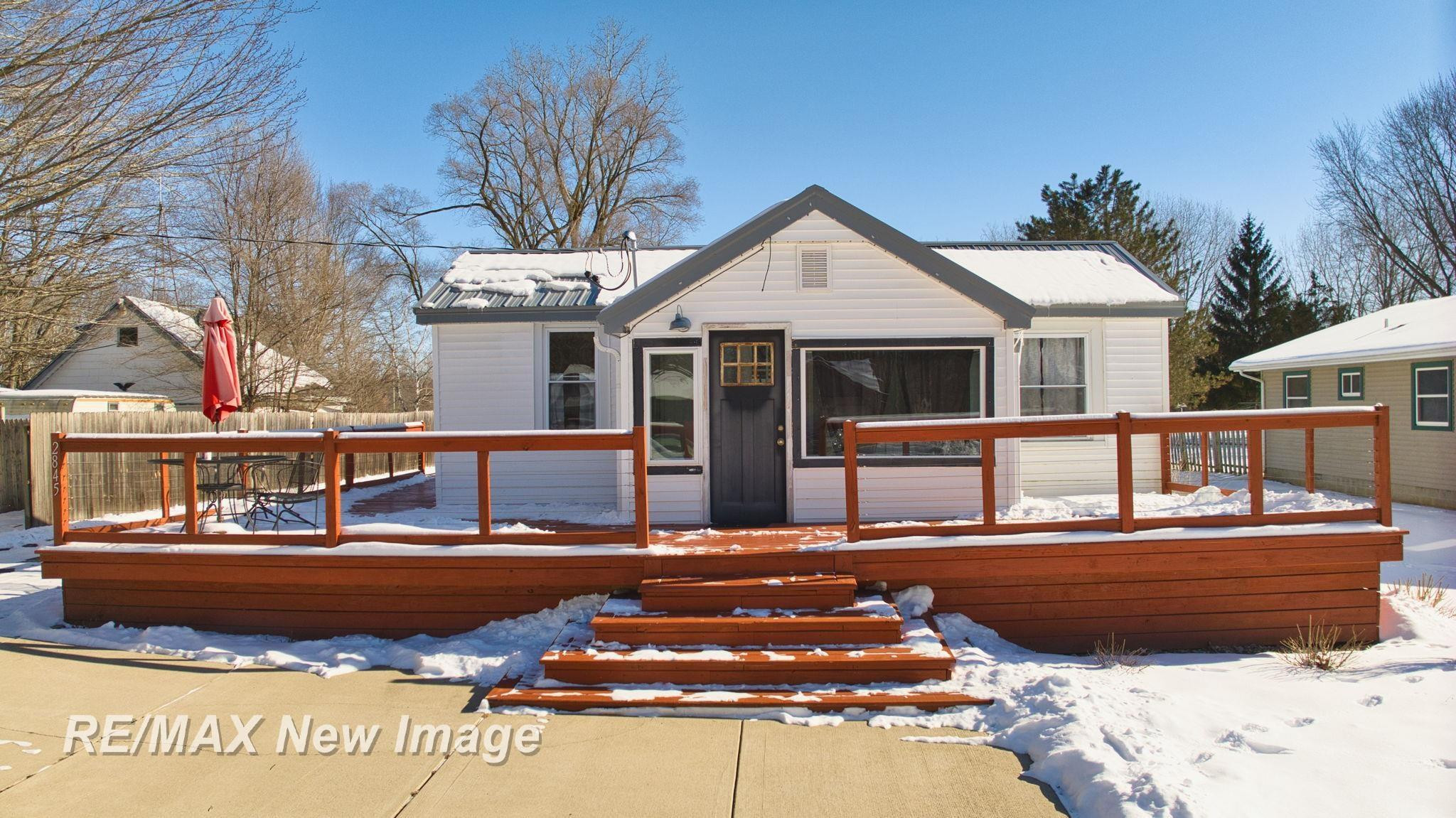 2845 Weigl Road, Saginaw, MI 48609 — front exterior