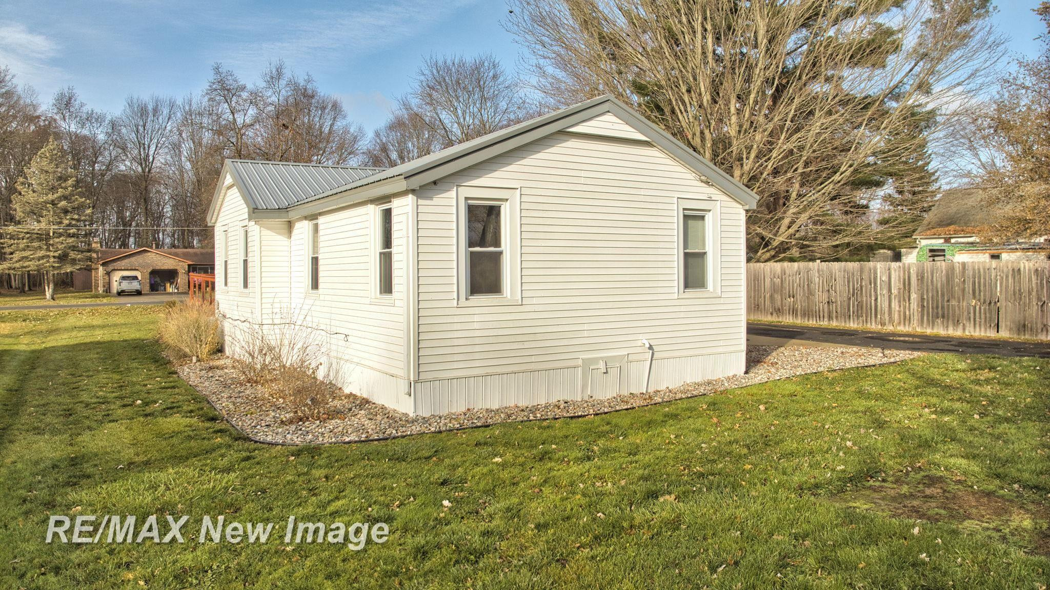 2845 Weigl Road, Saginaw, MI 48609 — Photo 35