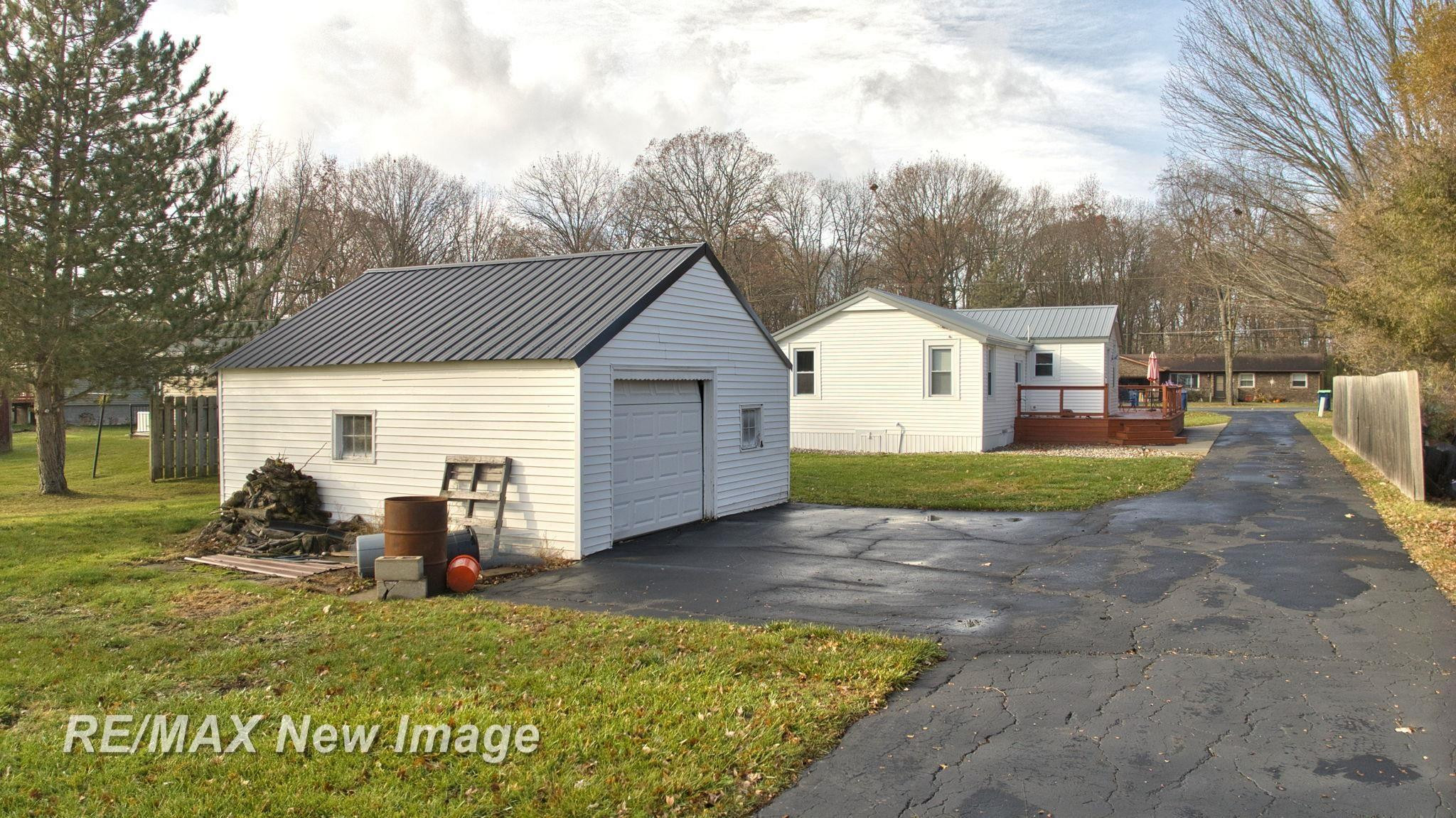 2845 Weigl Road, Saginaw, MI 48609 — Photo 36