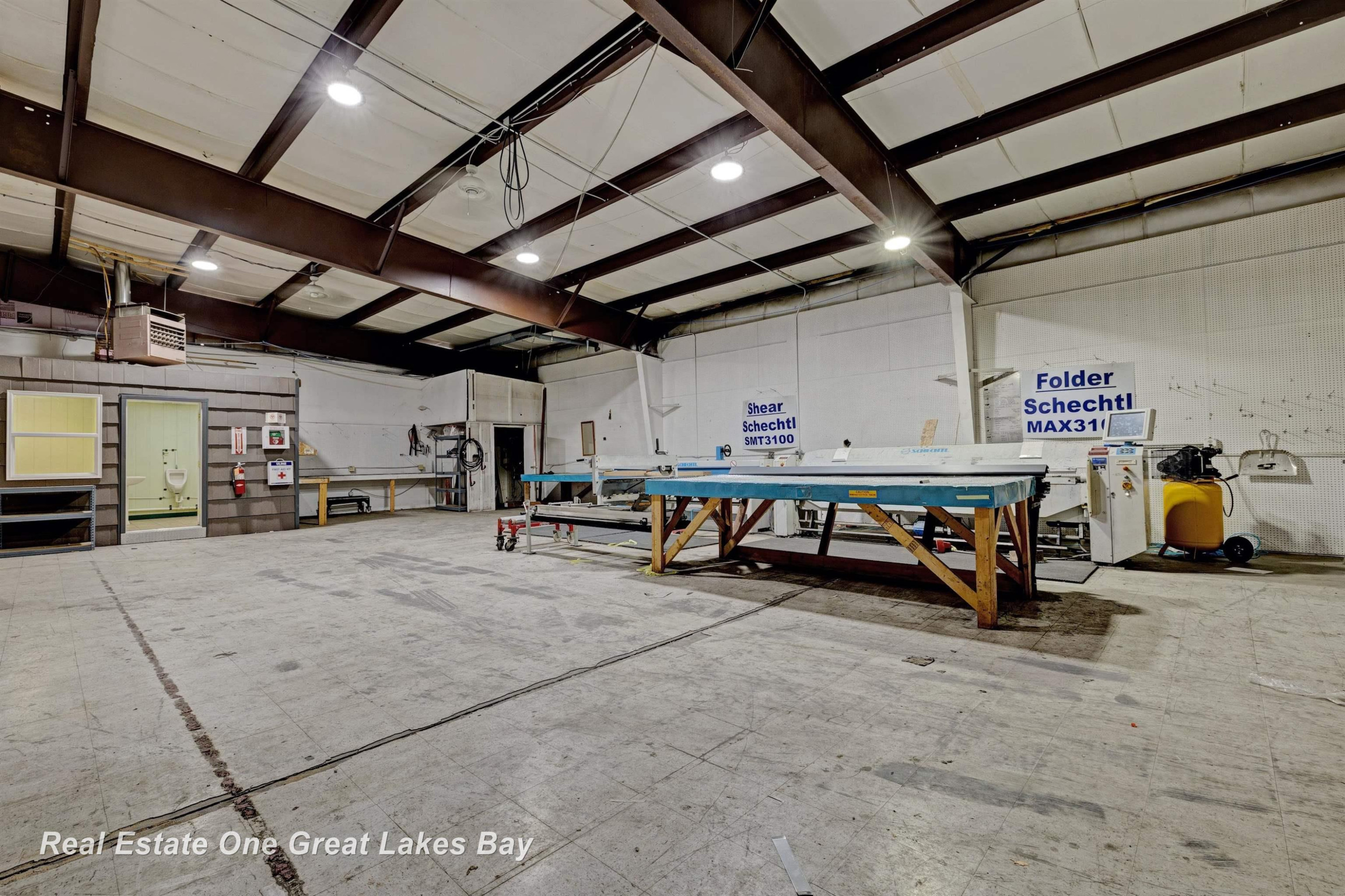 1875 Lansing Road, Charlotte, MI, 48813