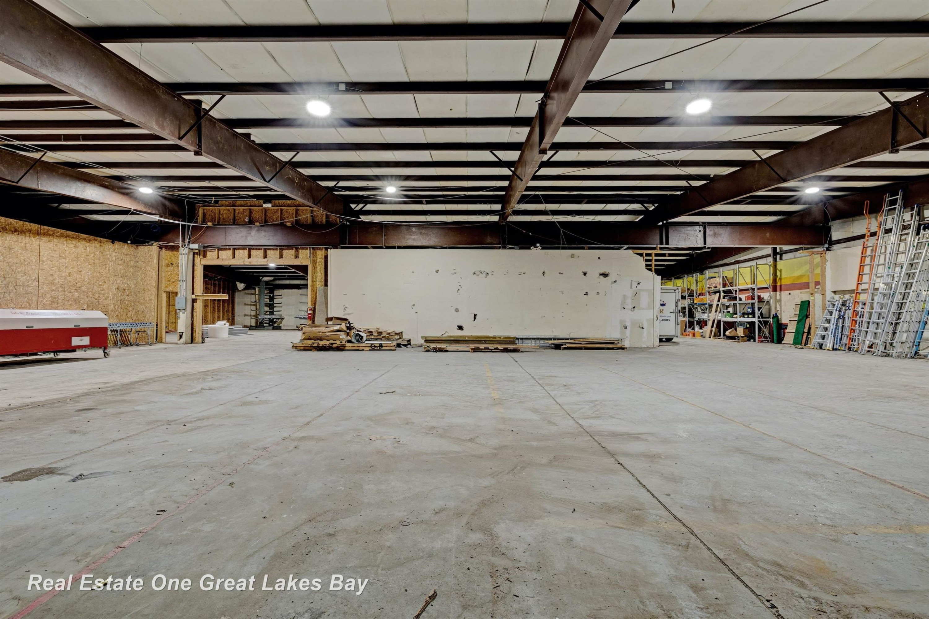 1875 Lansing Road, Charlotte, MI, 48813