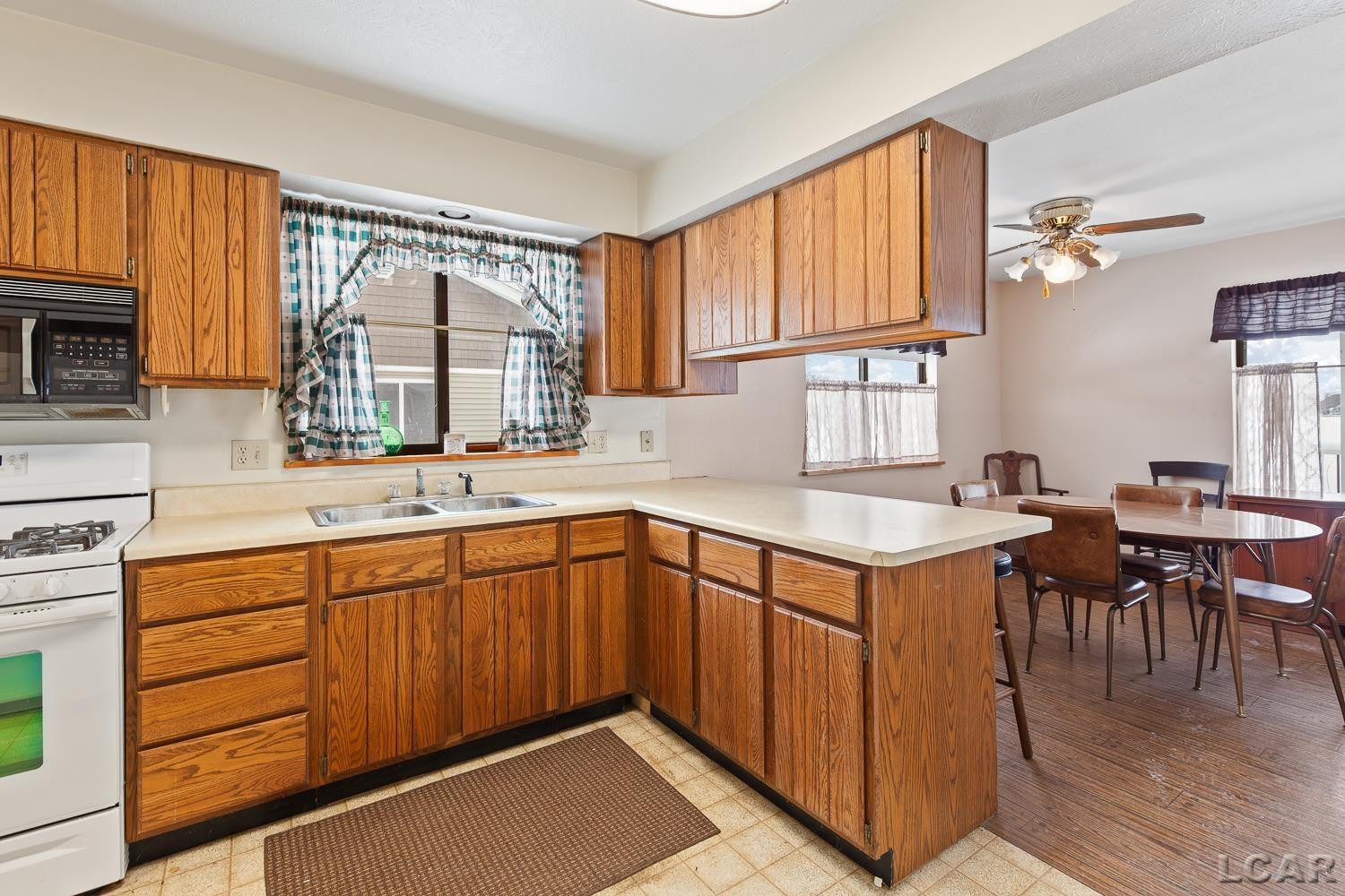 8164 Clarks Cove, Addison, MI 49220 — Photo 13