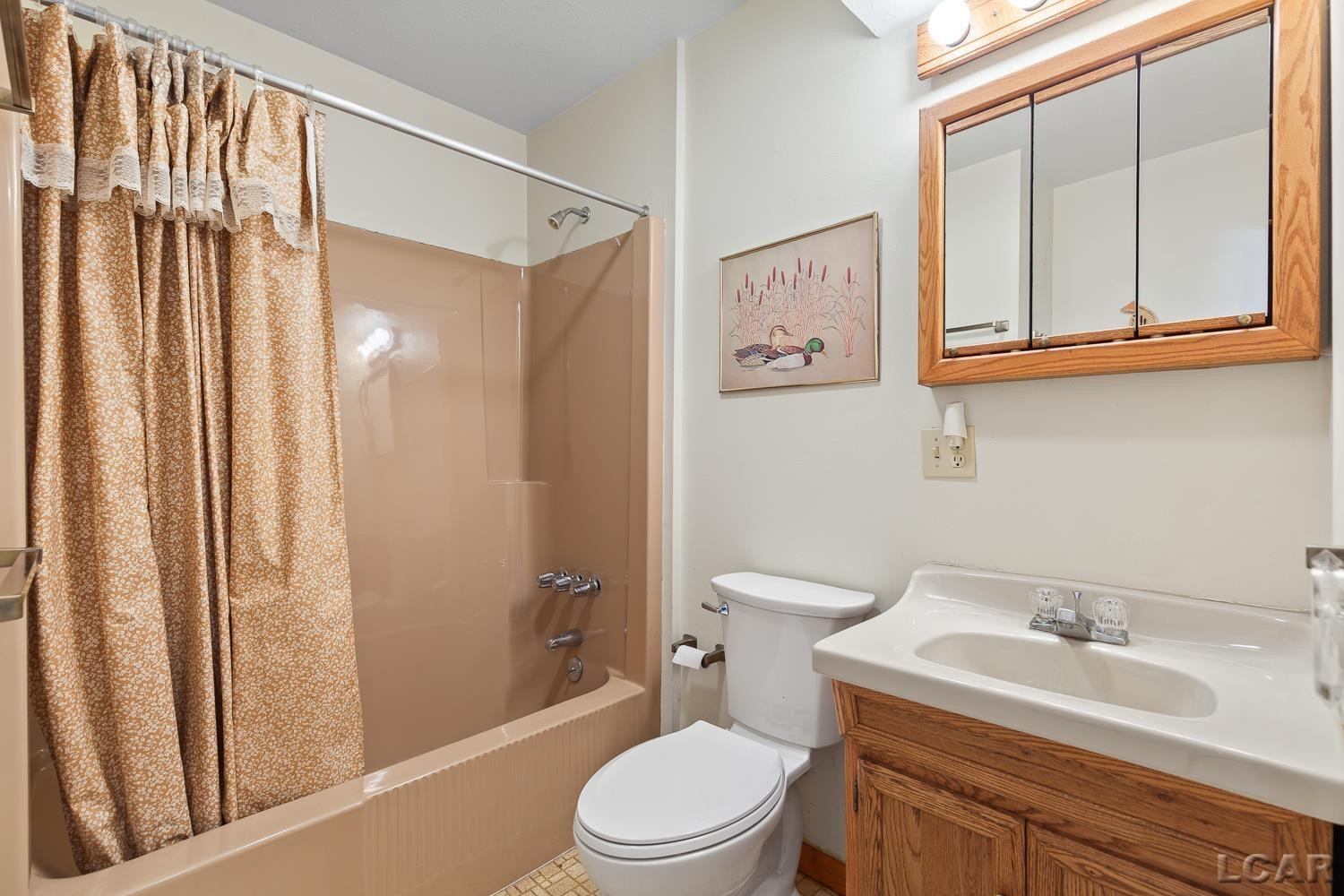 8164 Clarks Cove, Addison, MI 49220 — Photo 29