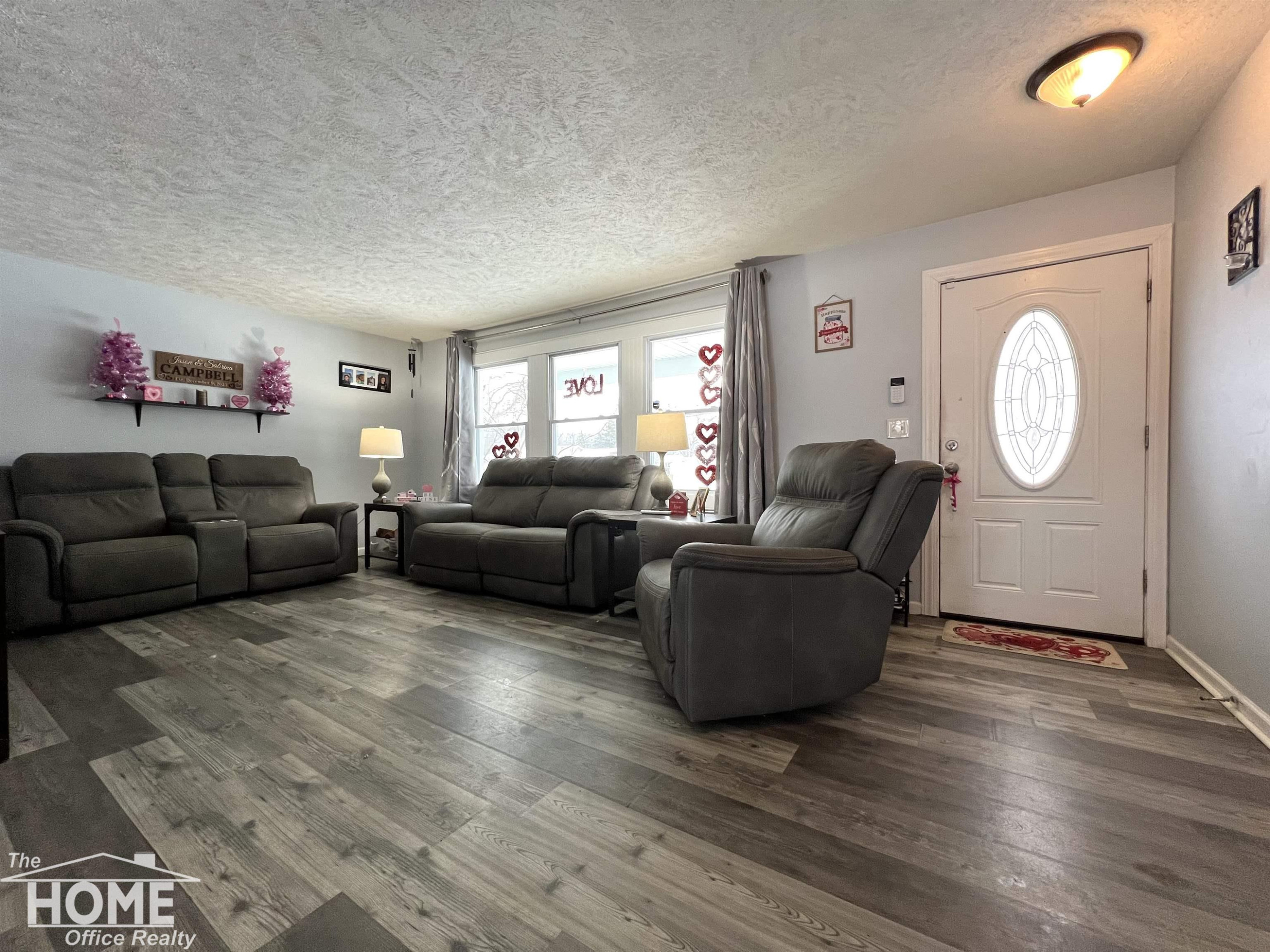 215 Stanley Dr Drive, Corunna, MI 48817 — Photo 2