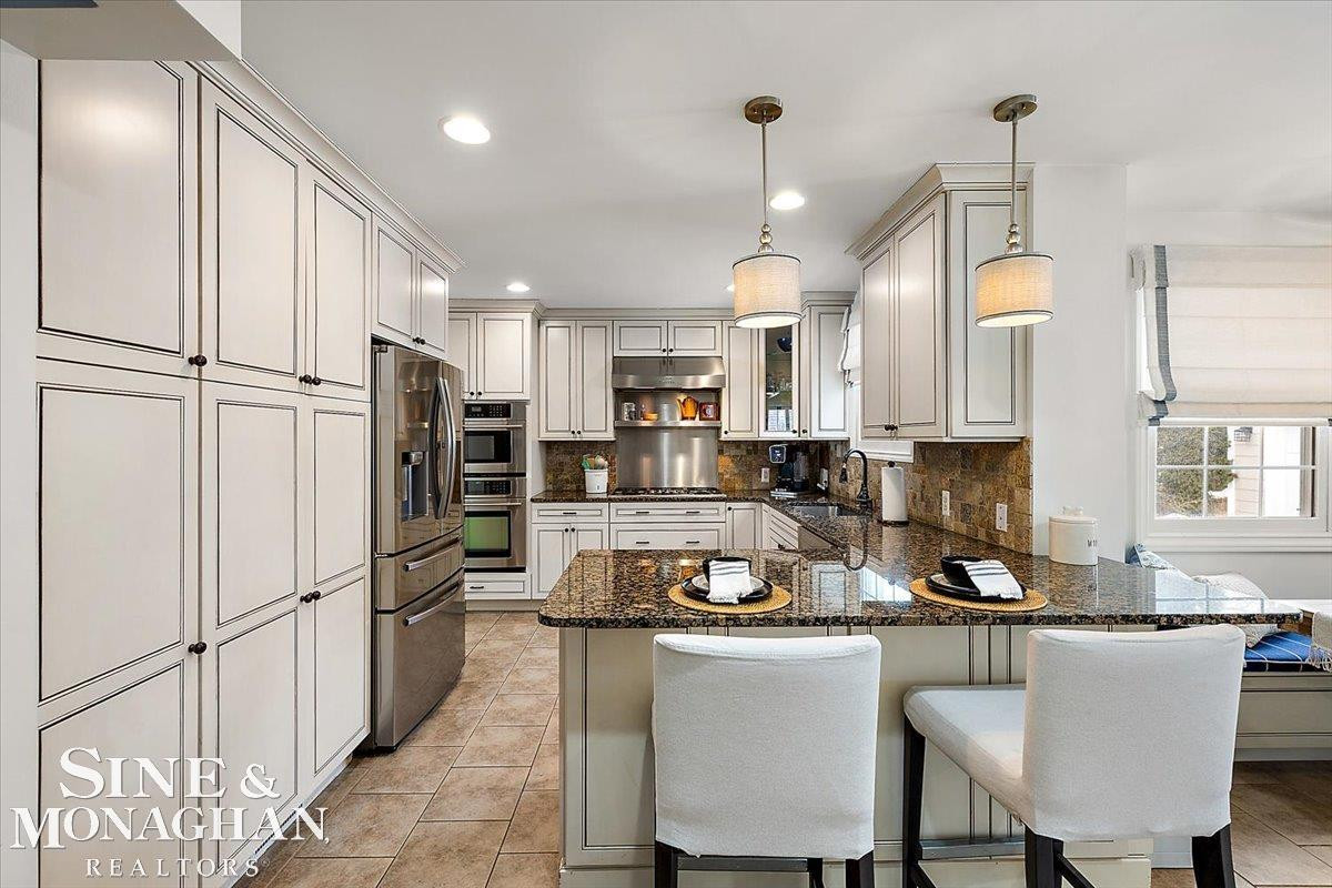 614 Rivard Boulevard, Grosse Pointe, MI 48230 — Photo 9